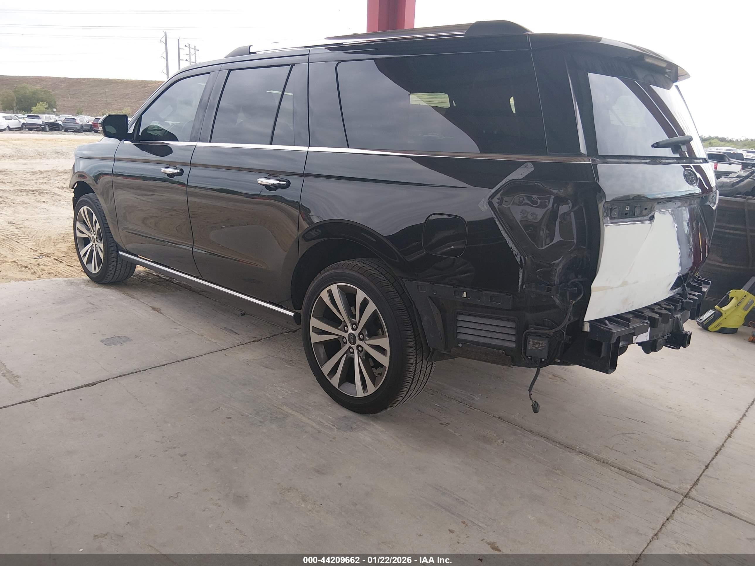 FORD EXPEDITION image 3