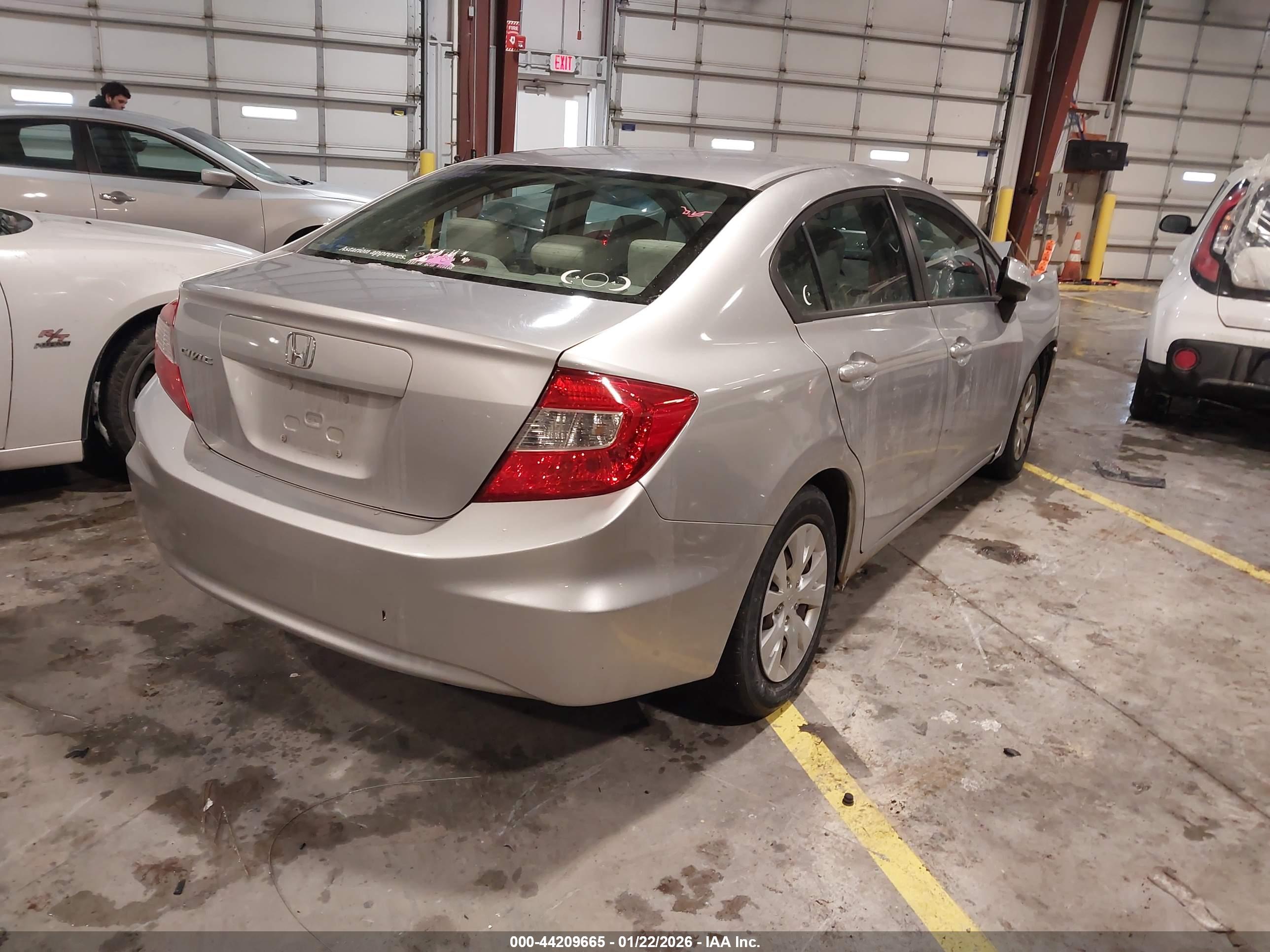 HONDA CIVIC image 4