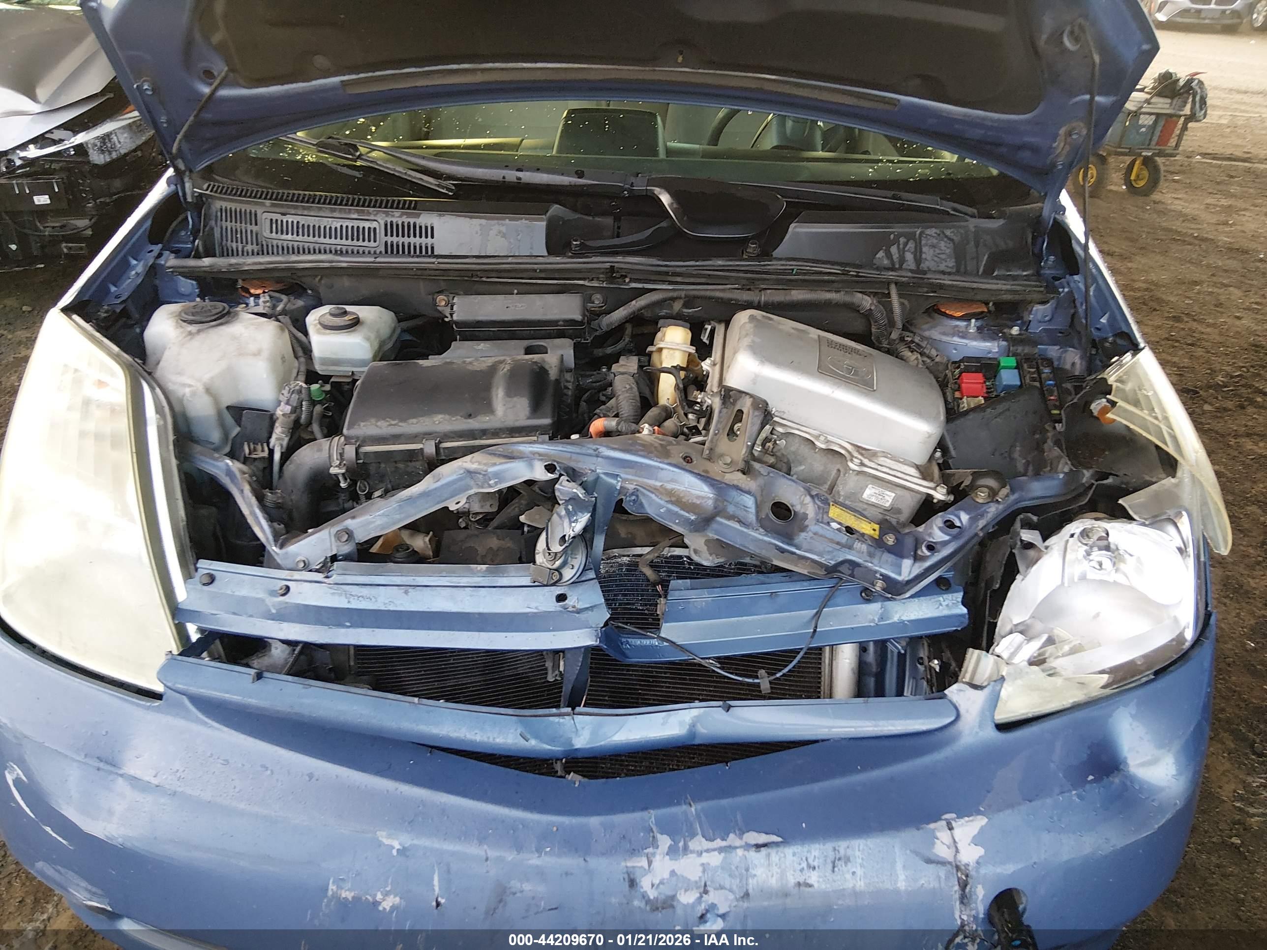 TOYOTA PRIUS image 10