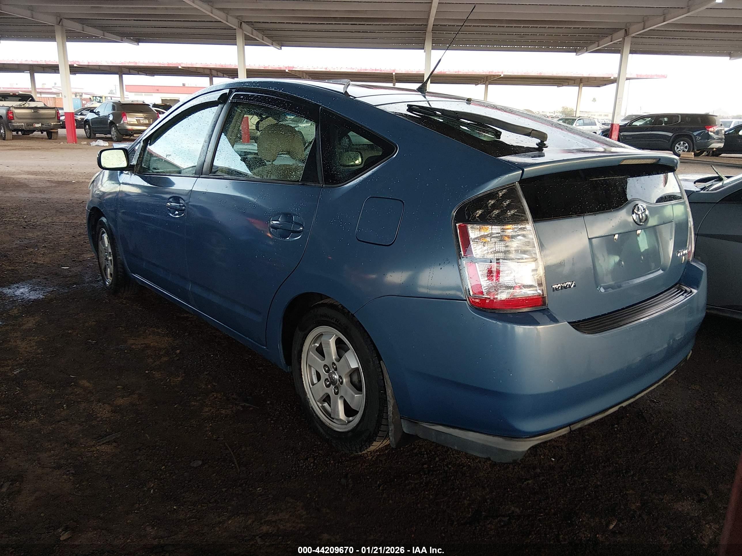 TOYOTA PRIUS image 3