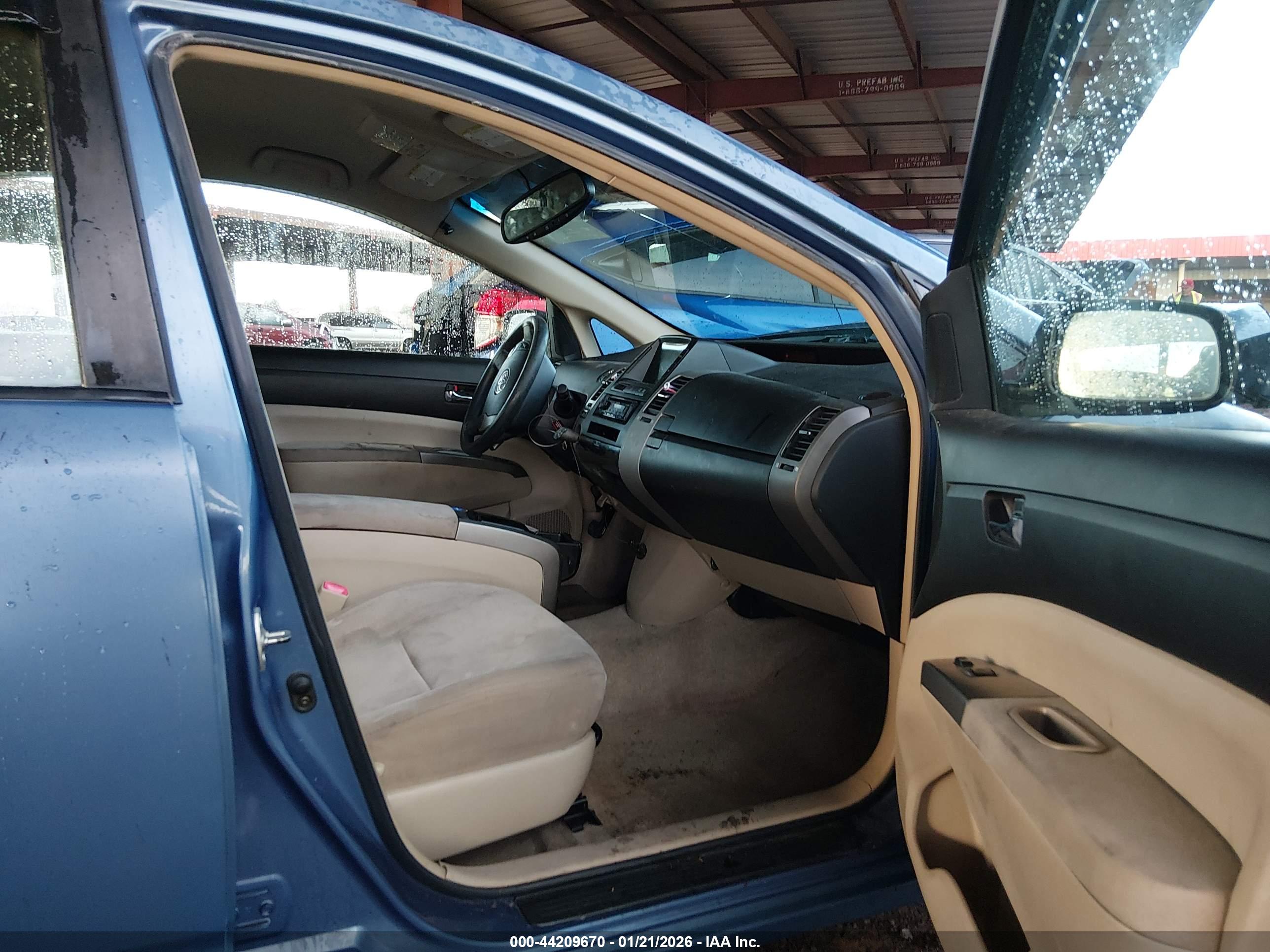 TOYOTA PRIUS image 5