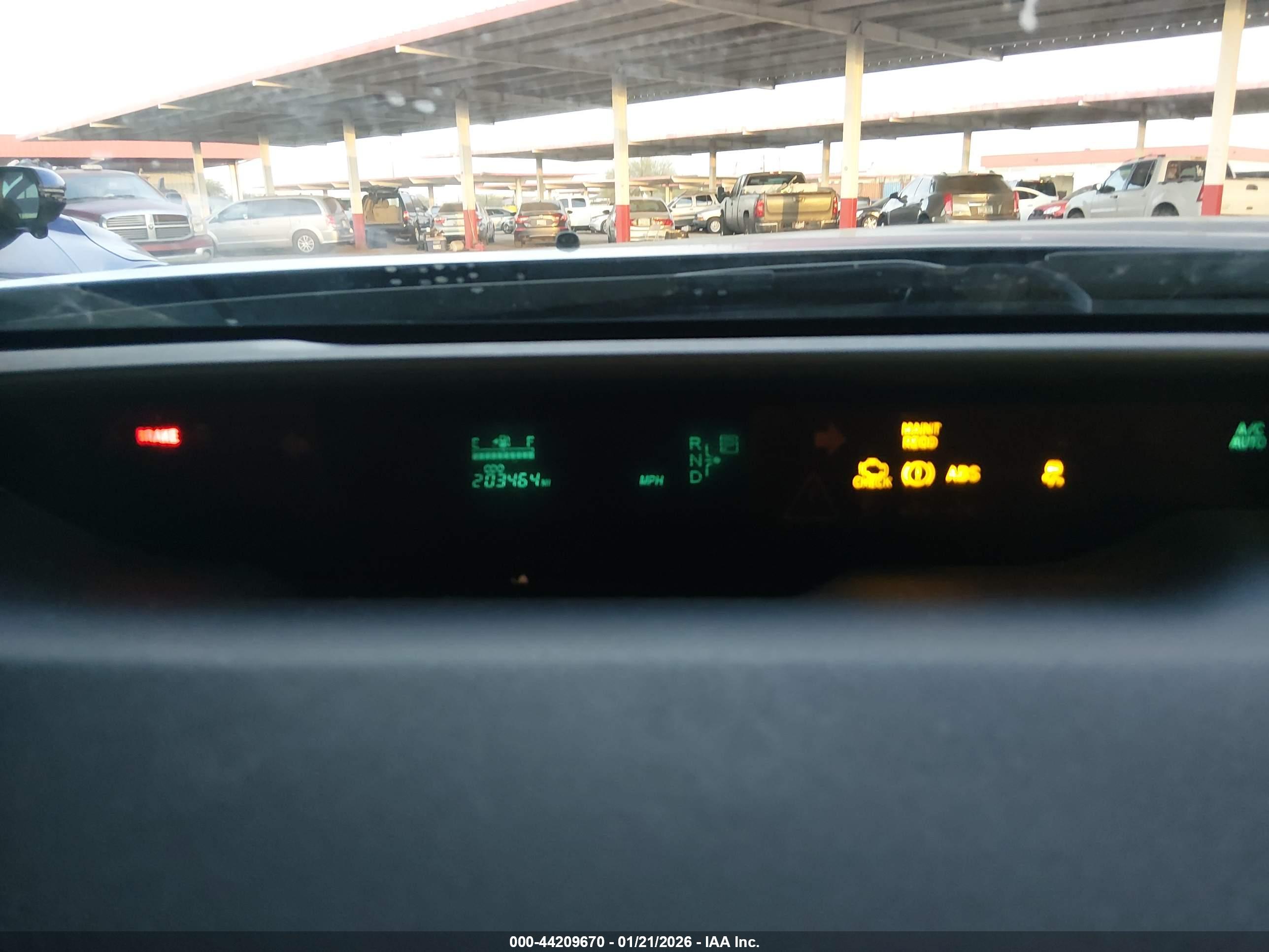 TOYOTA PRIUS image 7