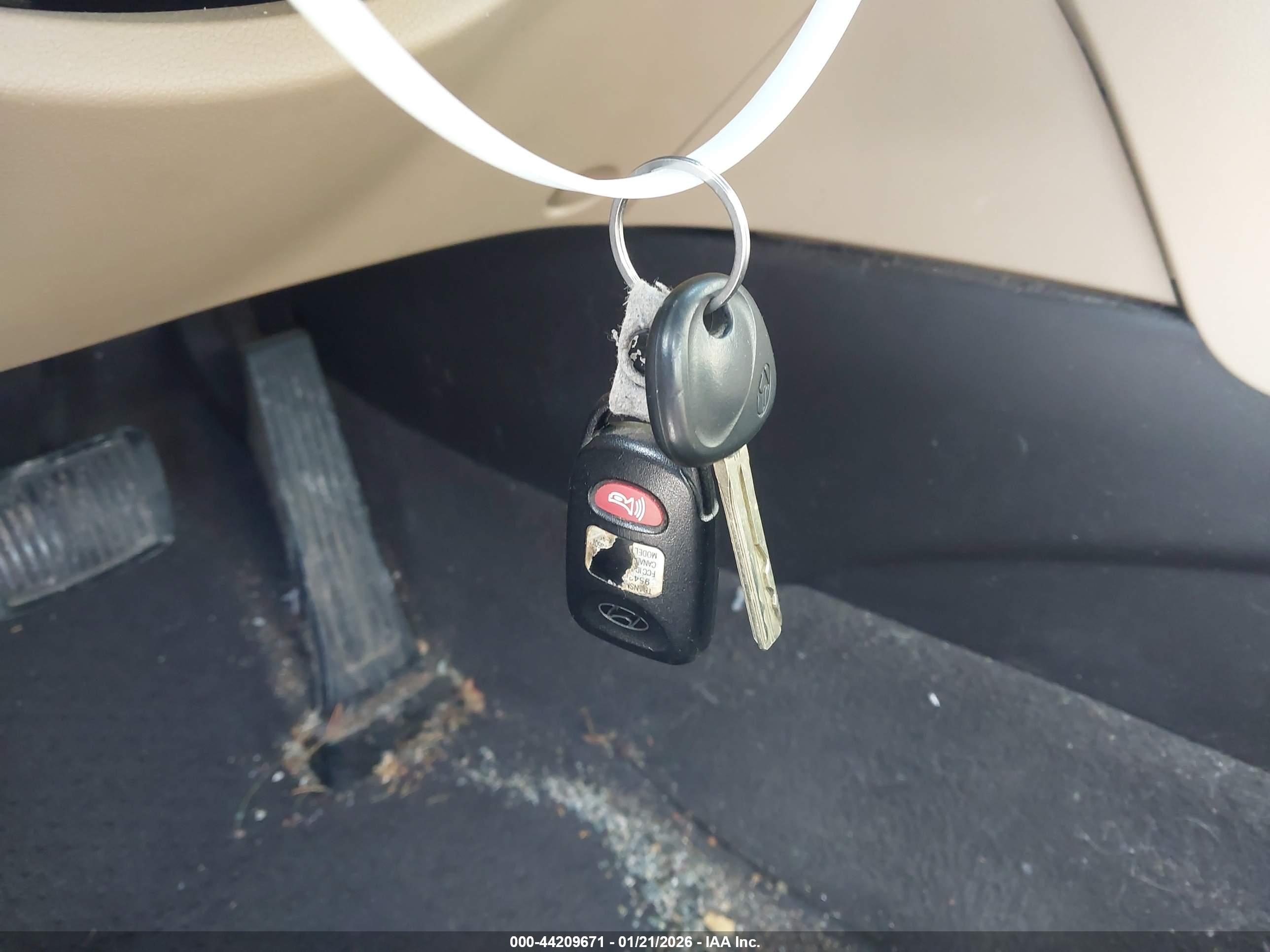 HYUNDAI SONATA image 11