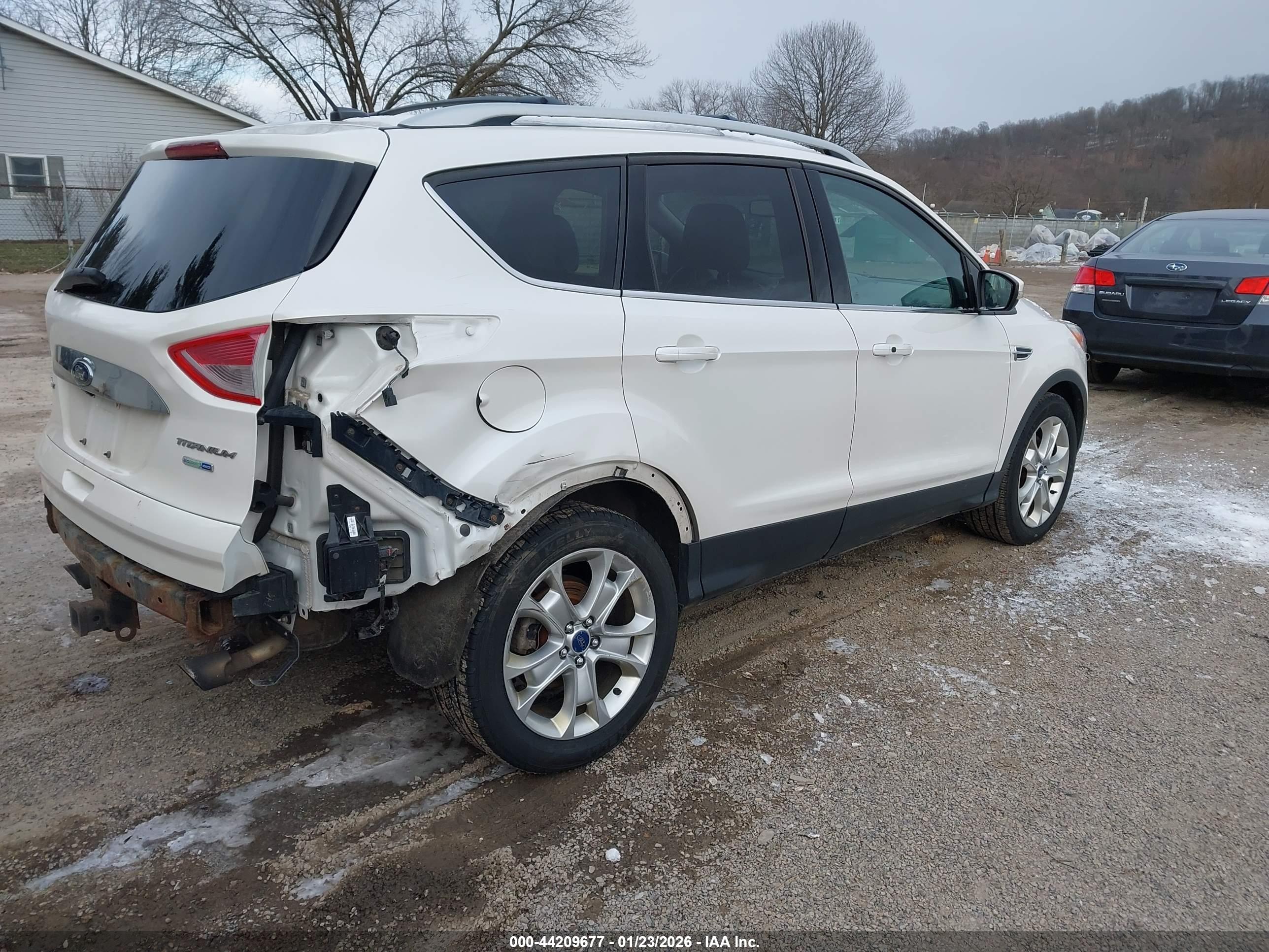 FORD ESCAPE image 4