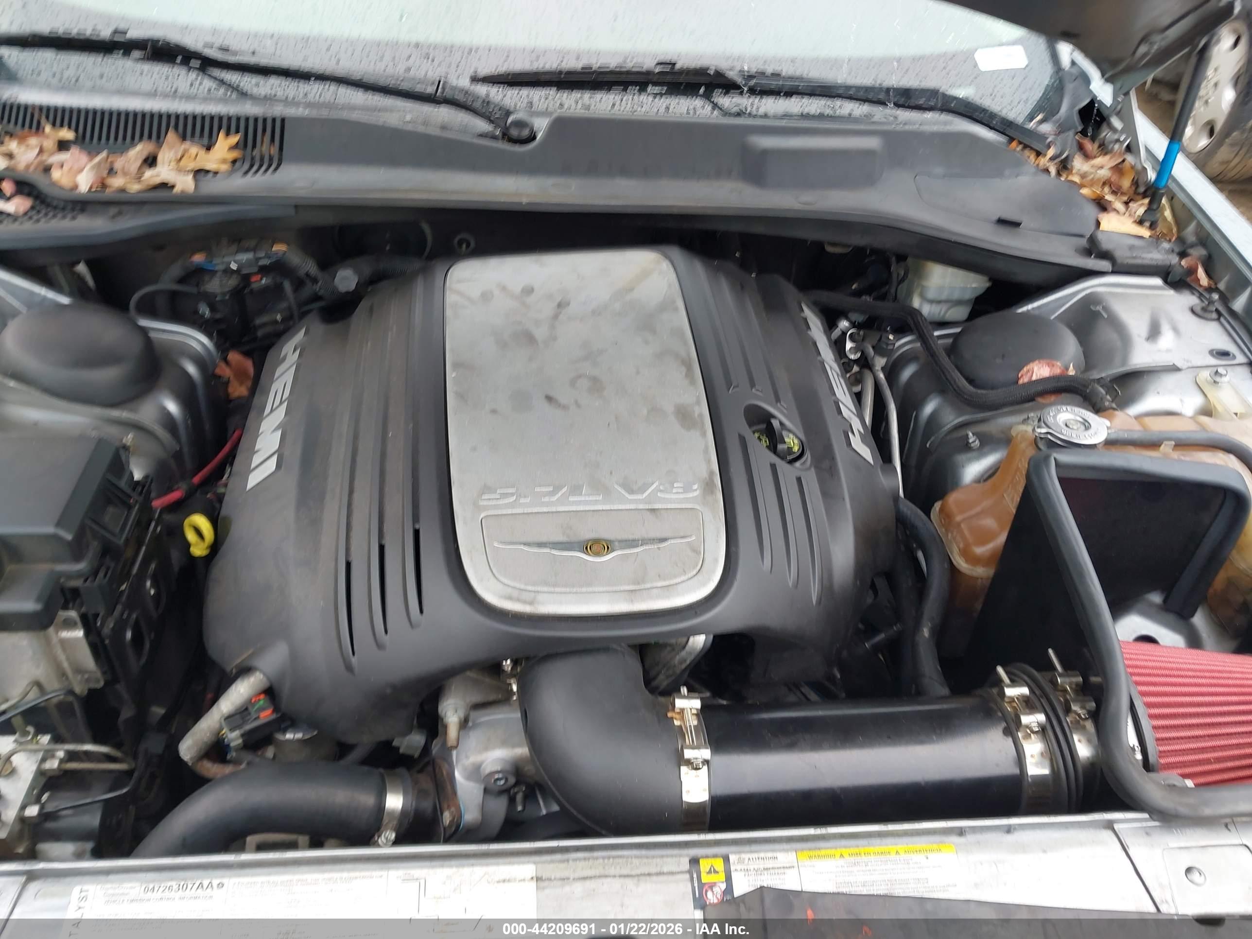 CHRYSLER 300C image 10