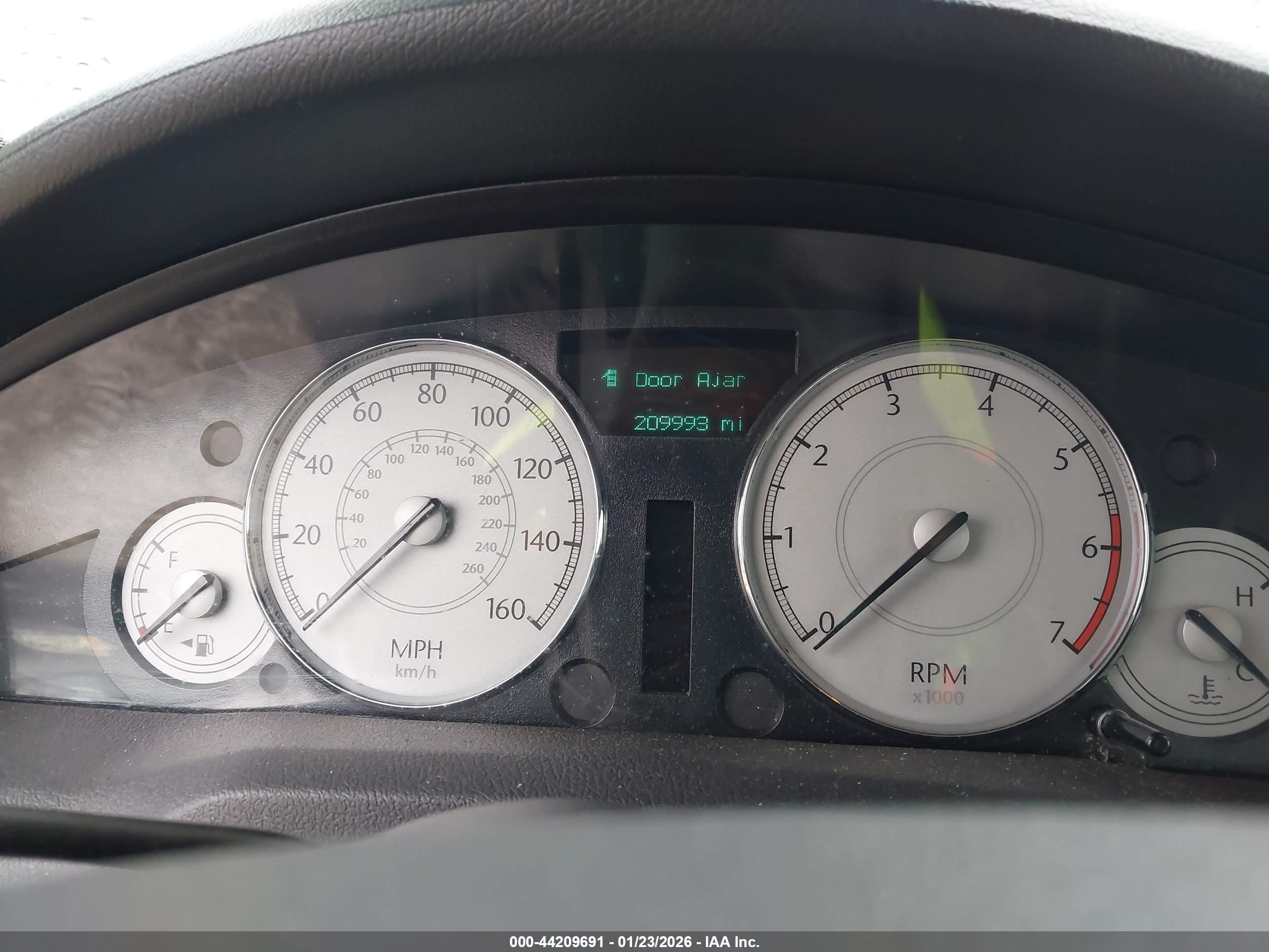 CHRYSLER 300C image 7