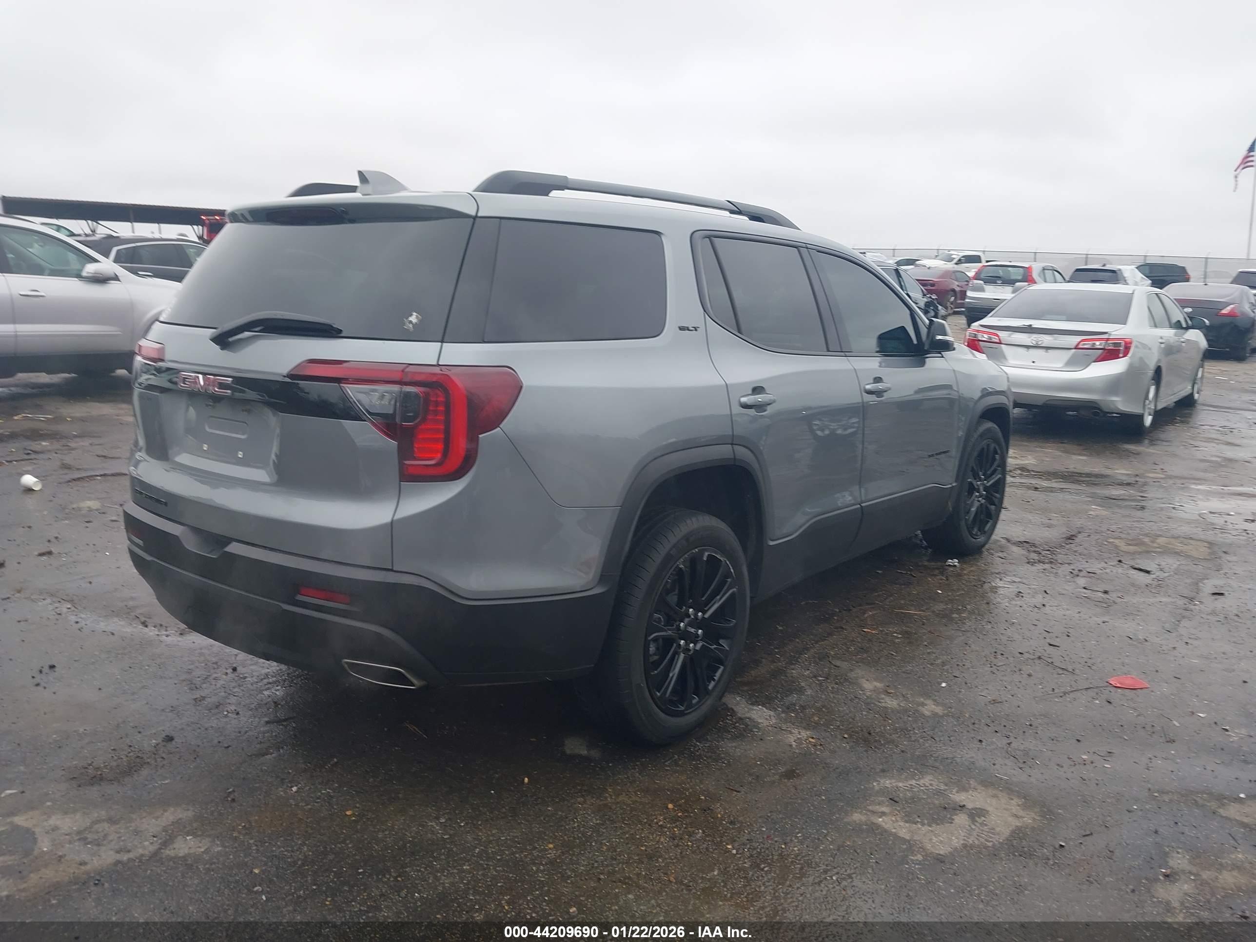 GMC ACADIA image 4