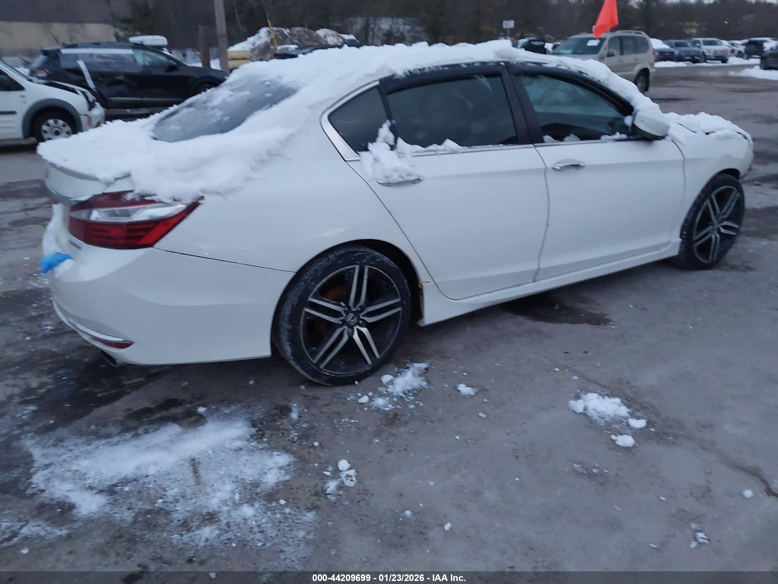 HONDA ACCORD image 4