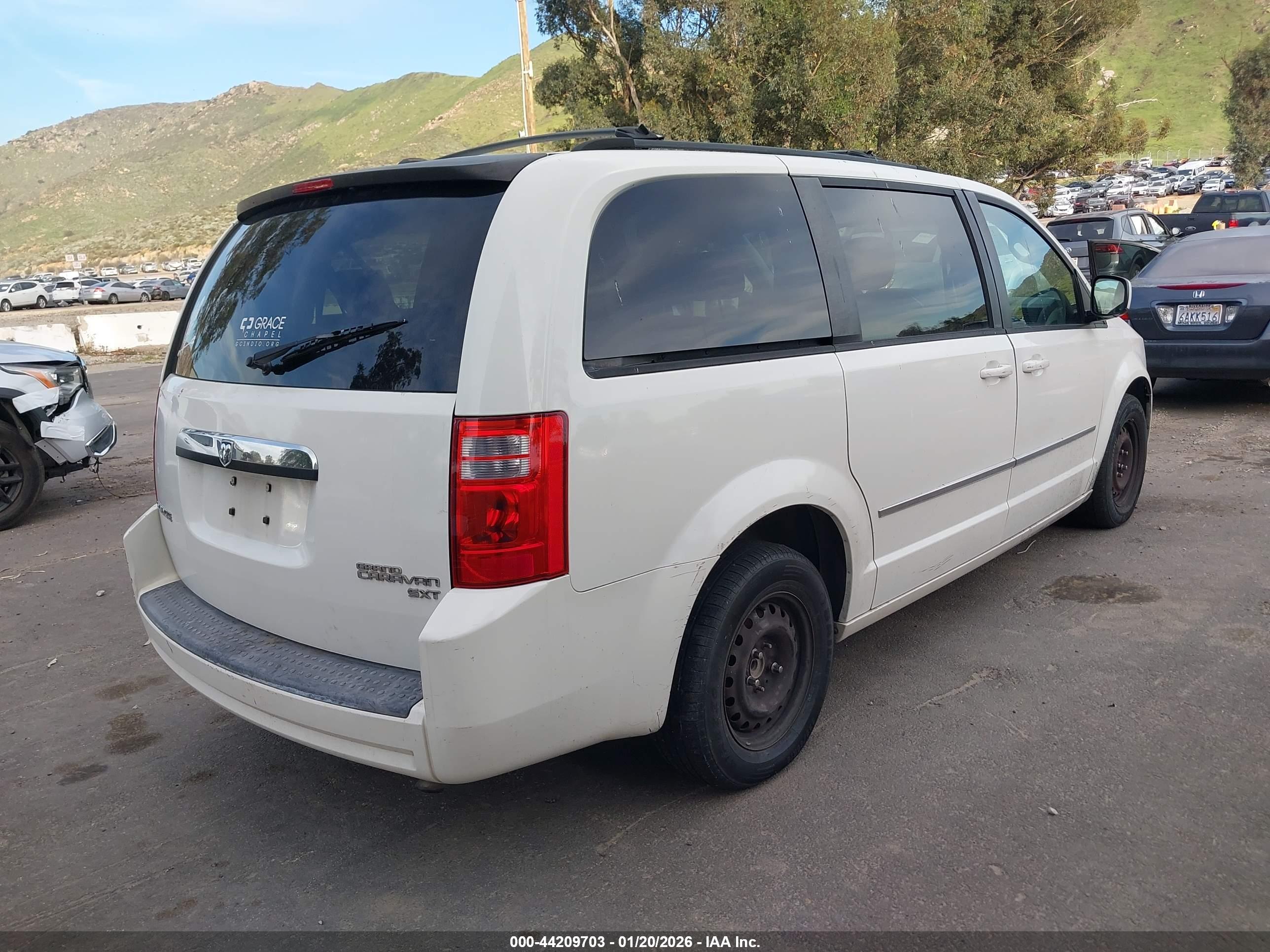 DODGE GRAND image 4