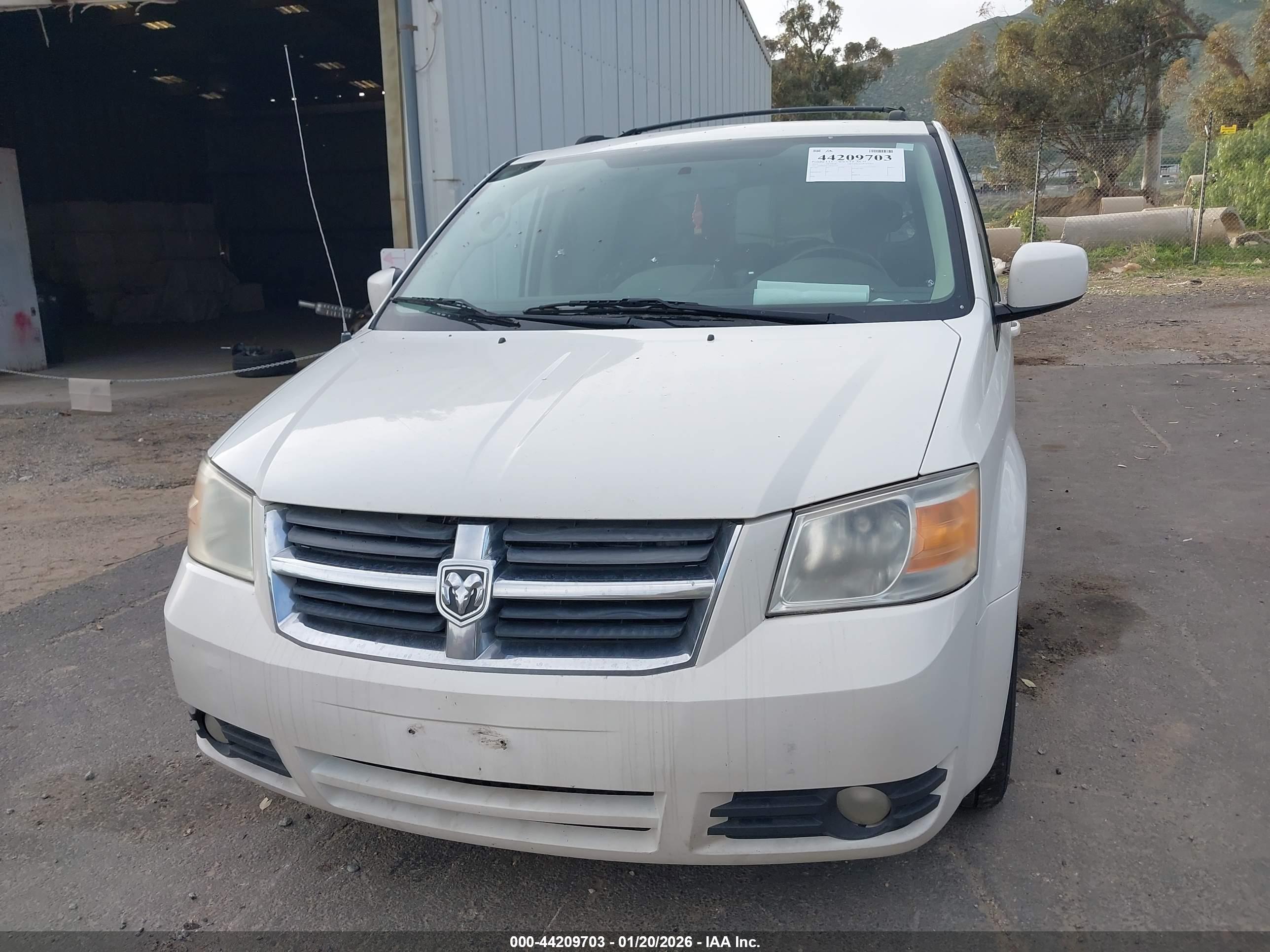 DODGE GRAND image 6
