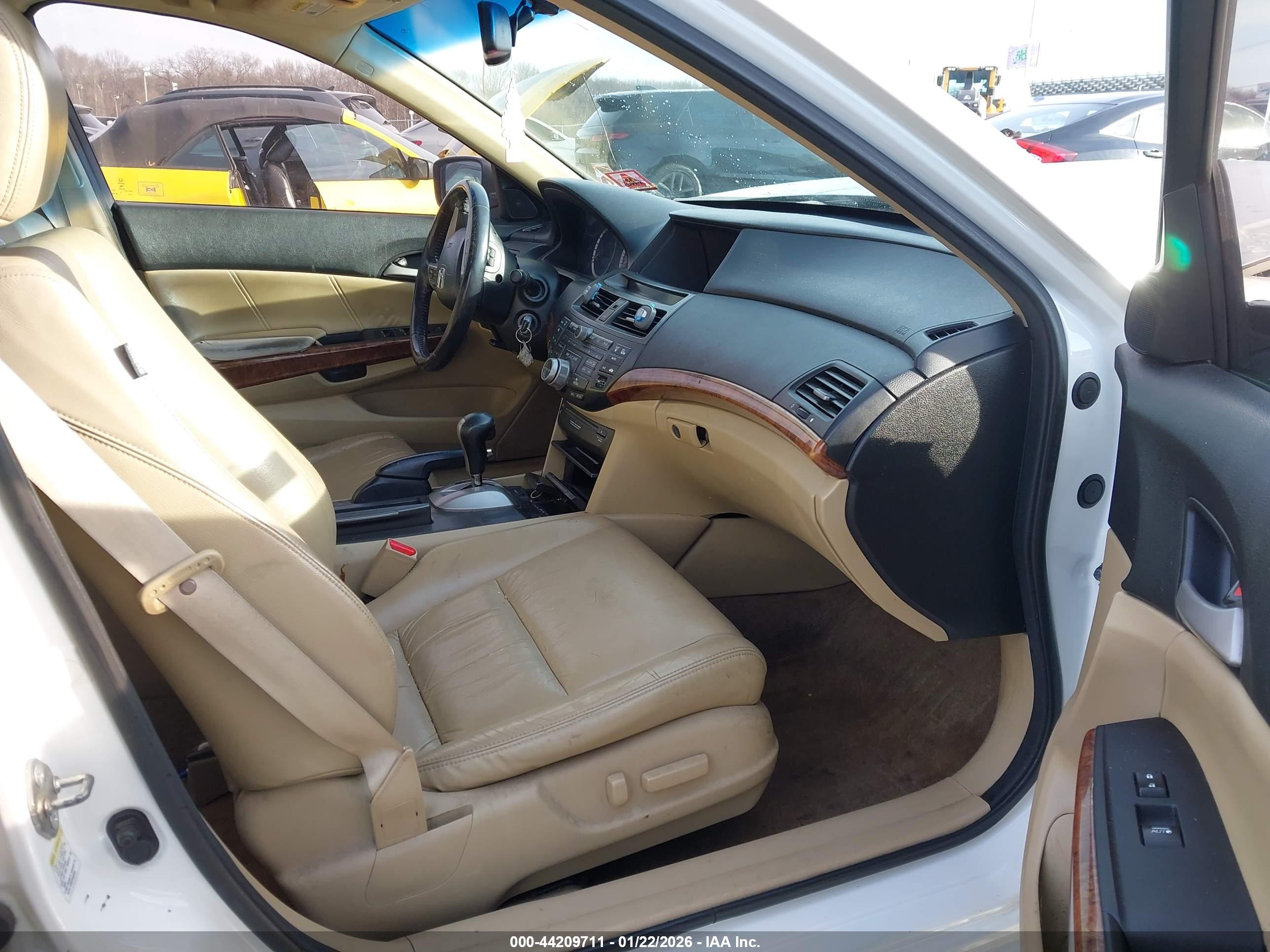 HONDA ACCORD image 5