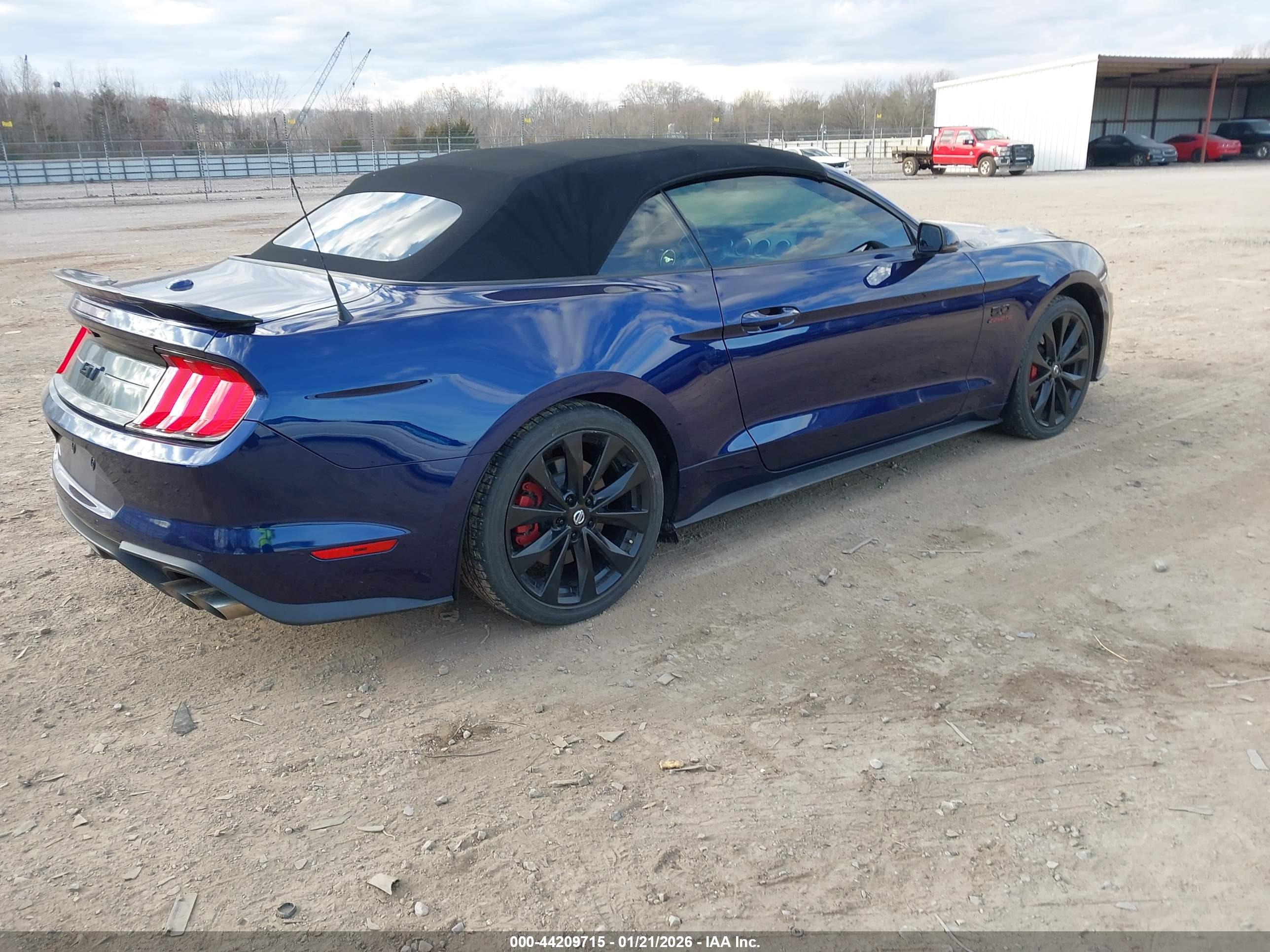 FORD MUSTANG image 4