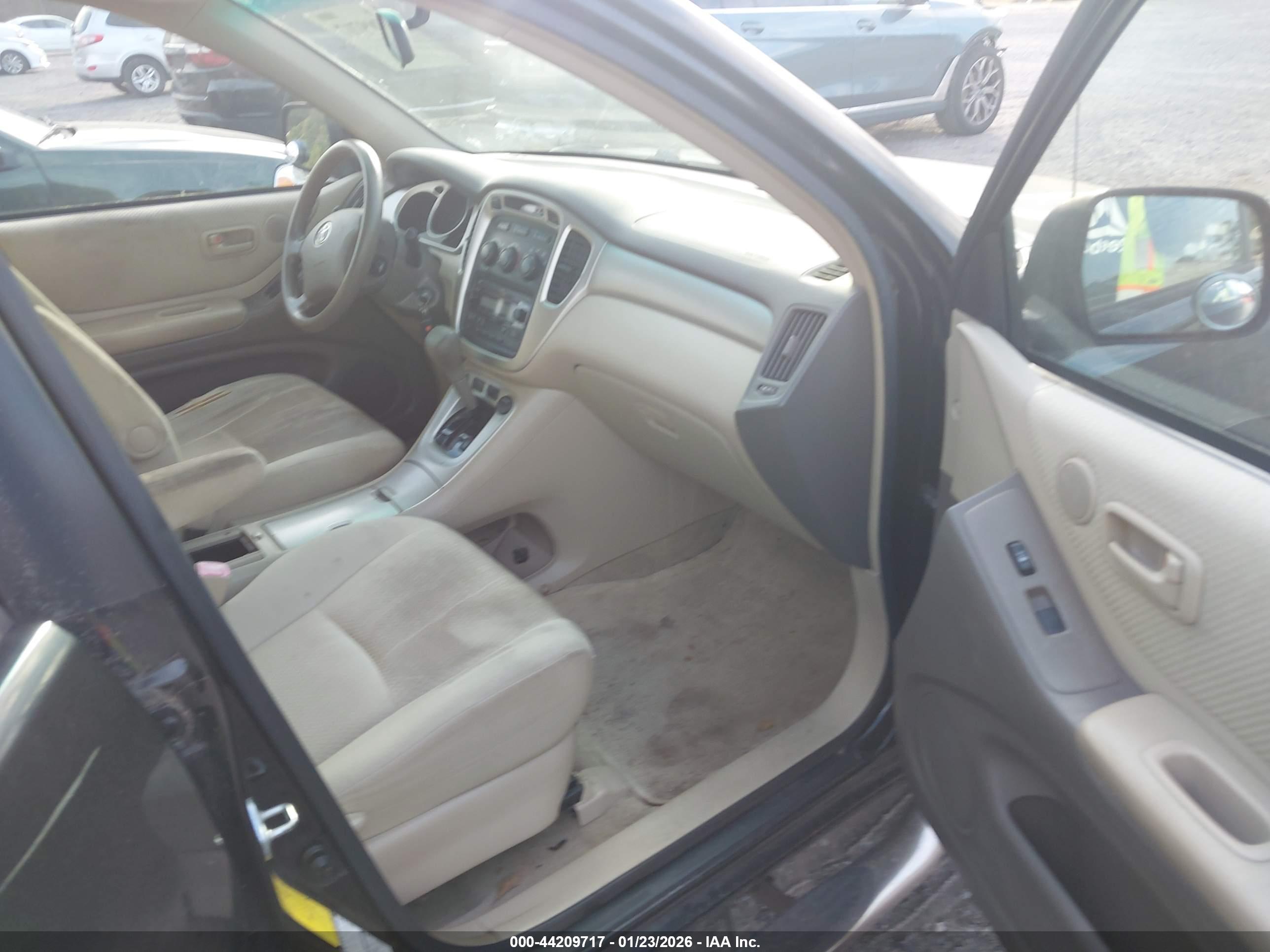 TOYOTA HIGHLANDER image 5