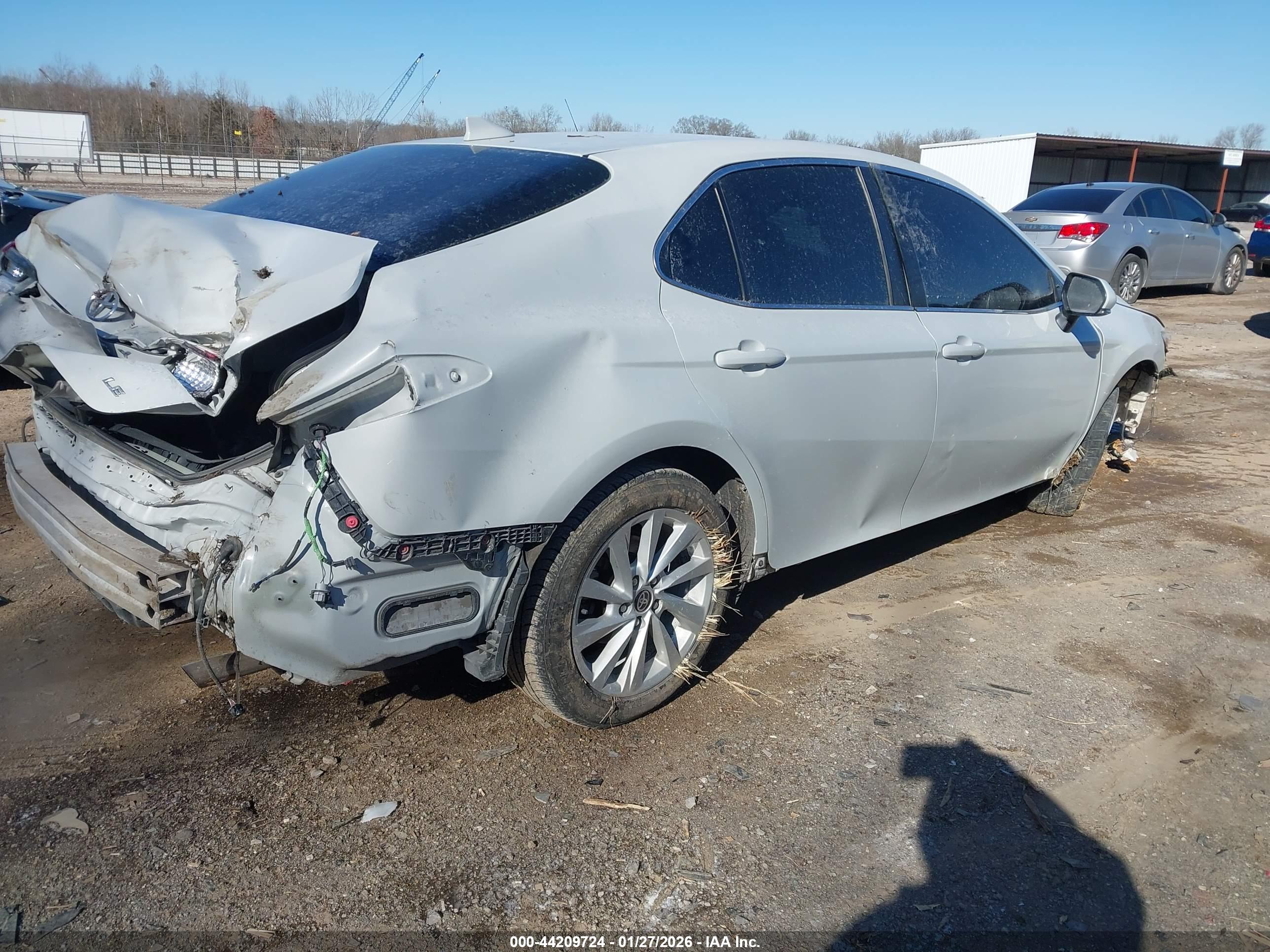 TOYOTA CAMRY image 4