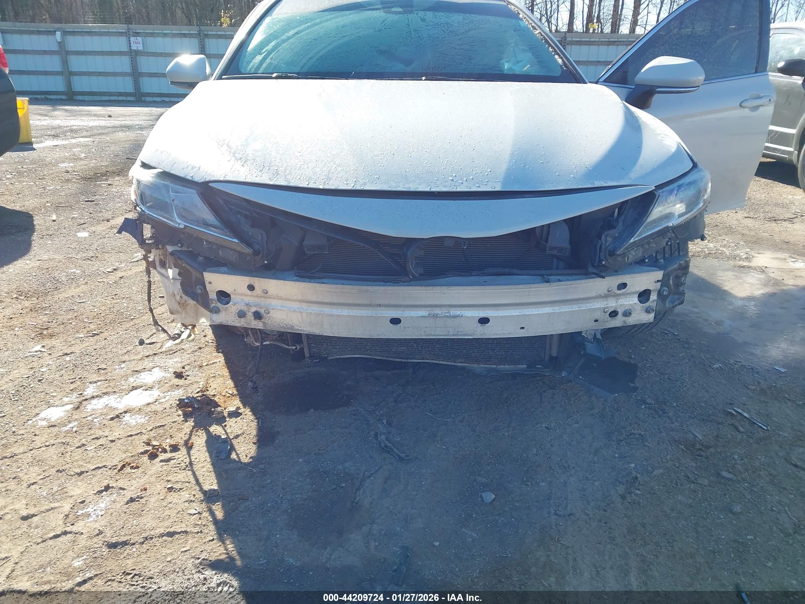 TOYOTA CAMRY image 6