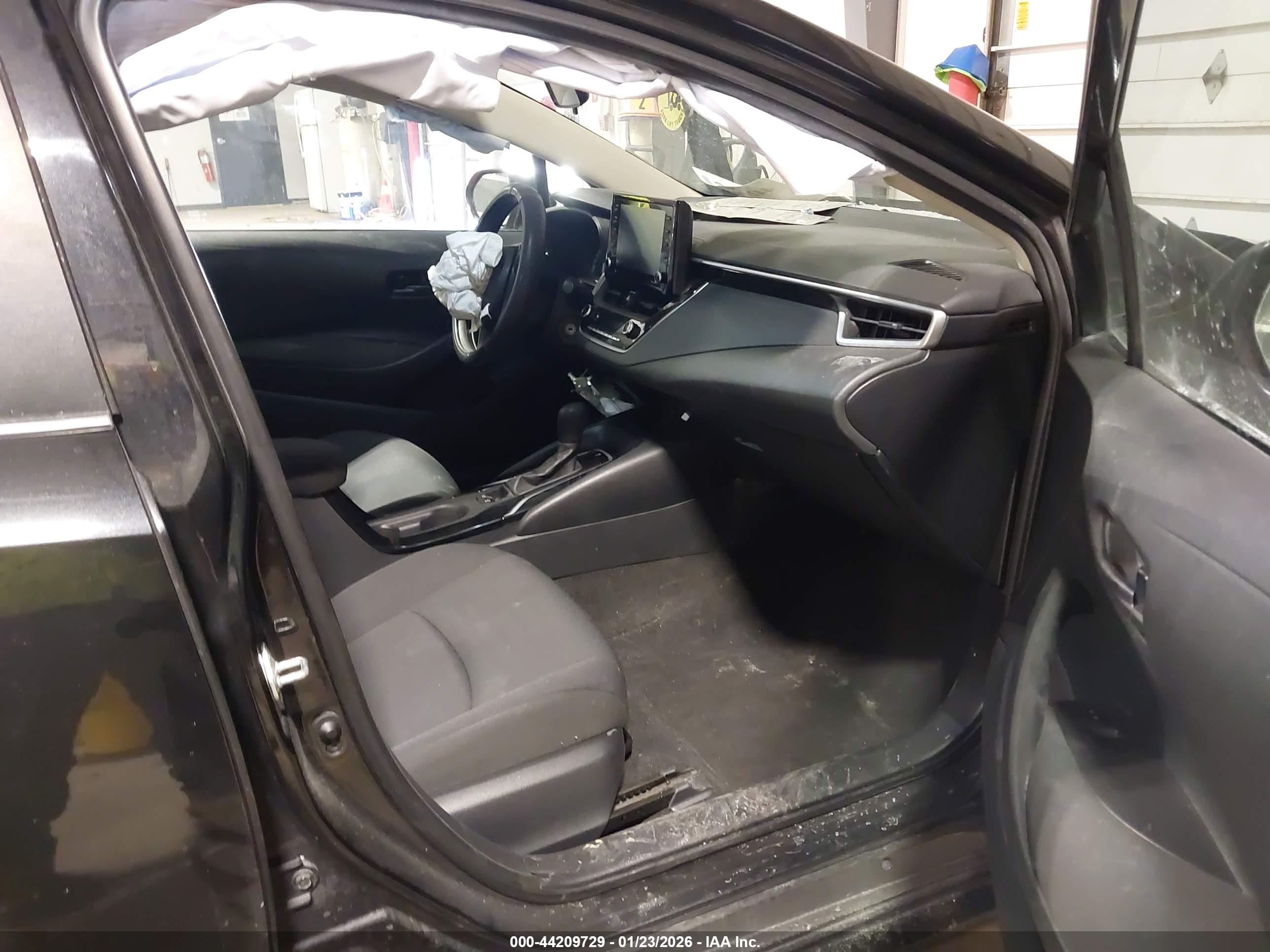 TOYOTA COROLLA image 5