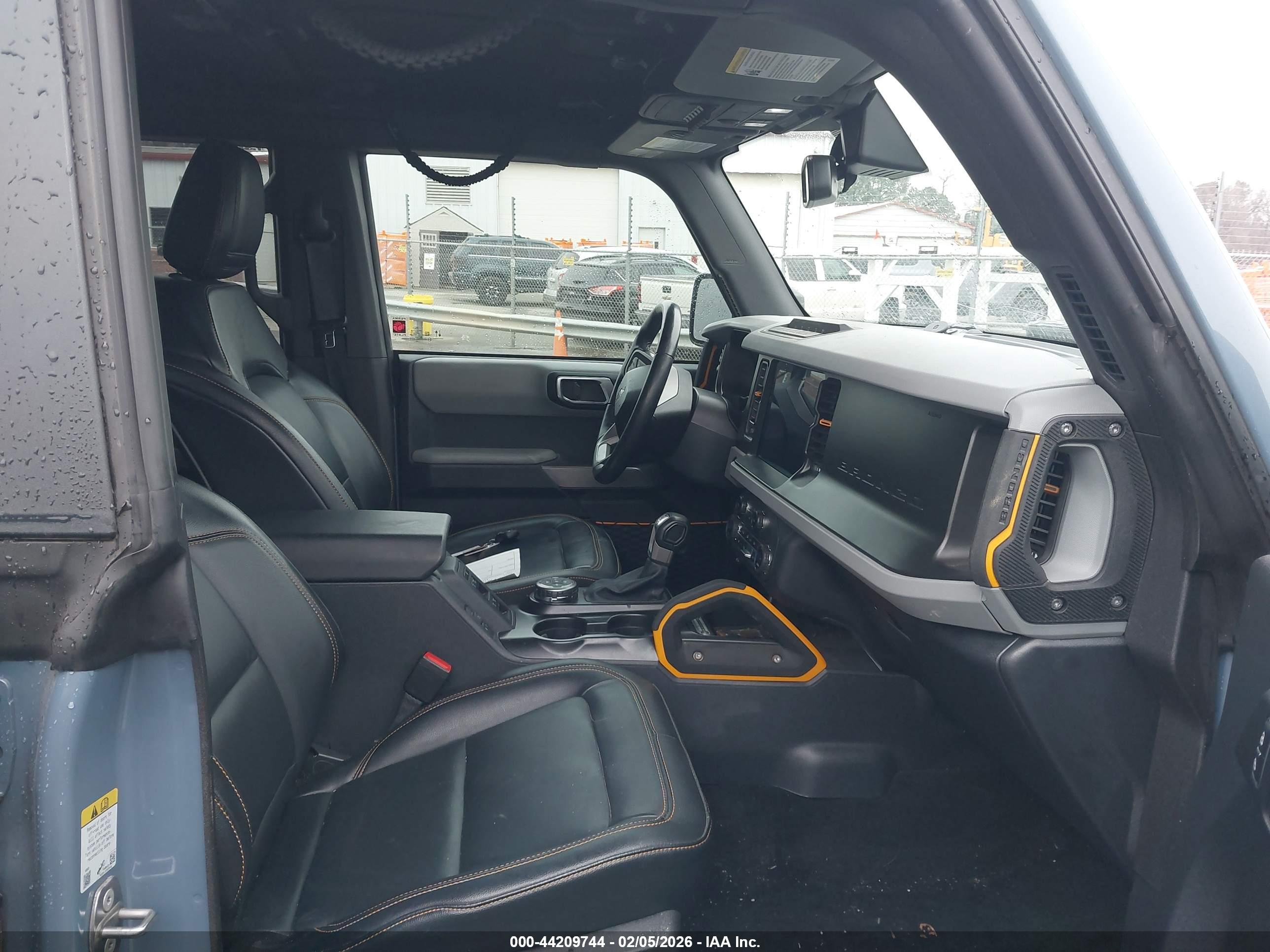 FORD BRONCO image 5