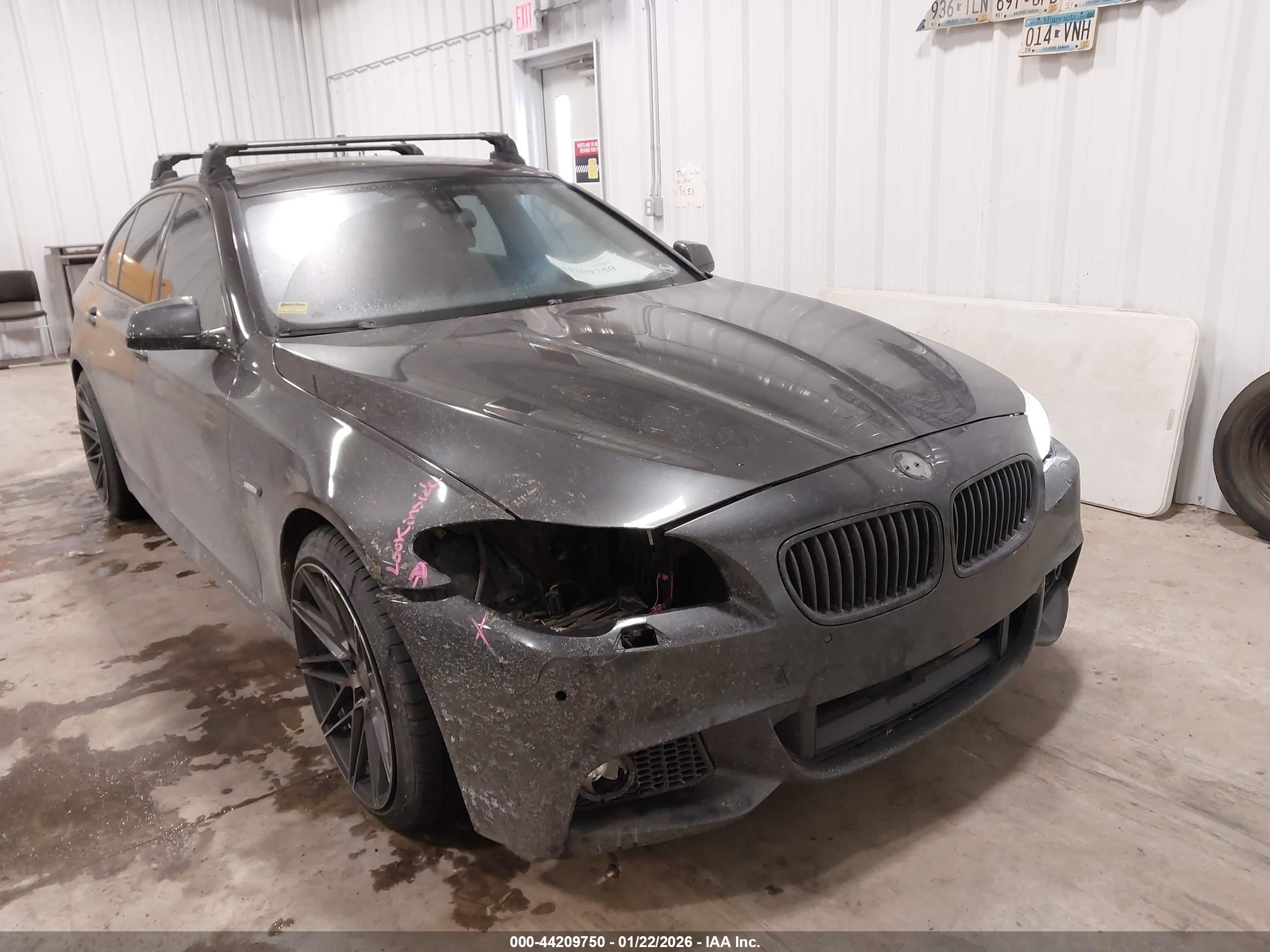 BMW 535I image 6
