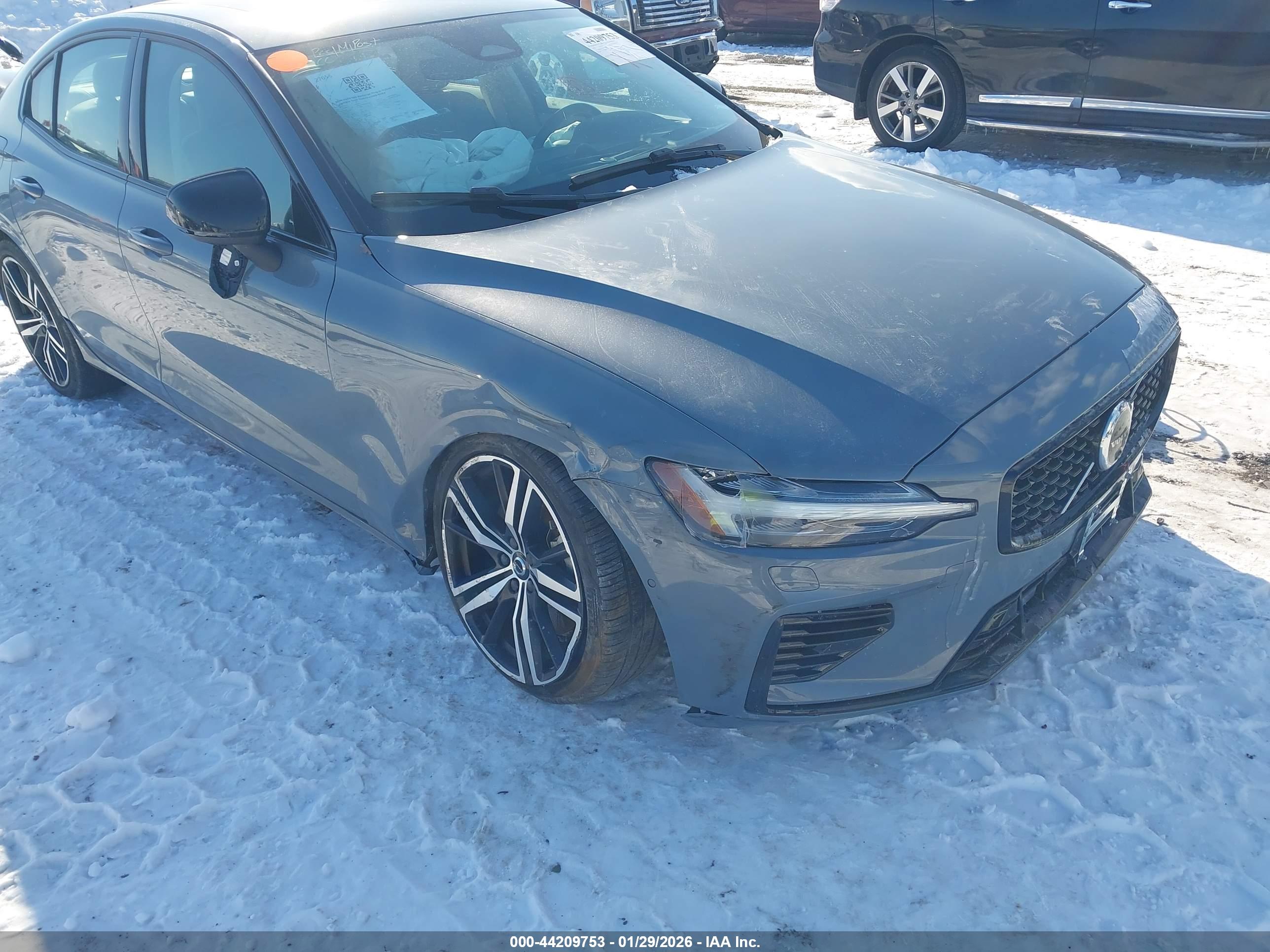 VOLVO S60 image 6