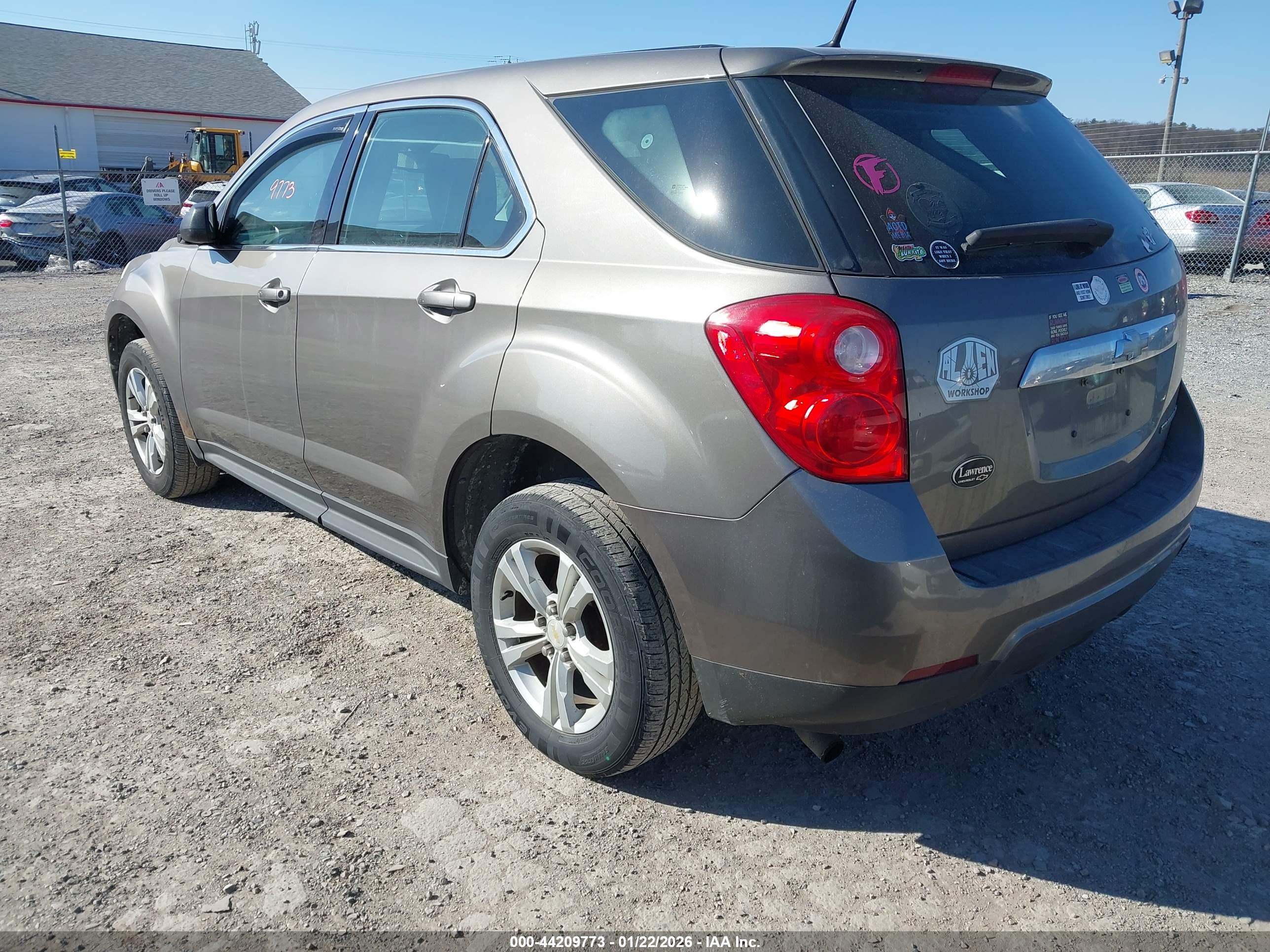 CHEVROLET EQUINOX image 3