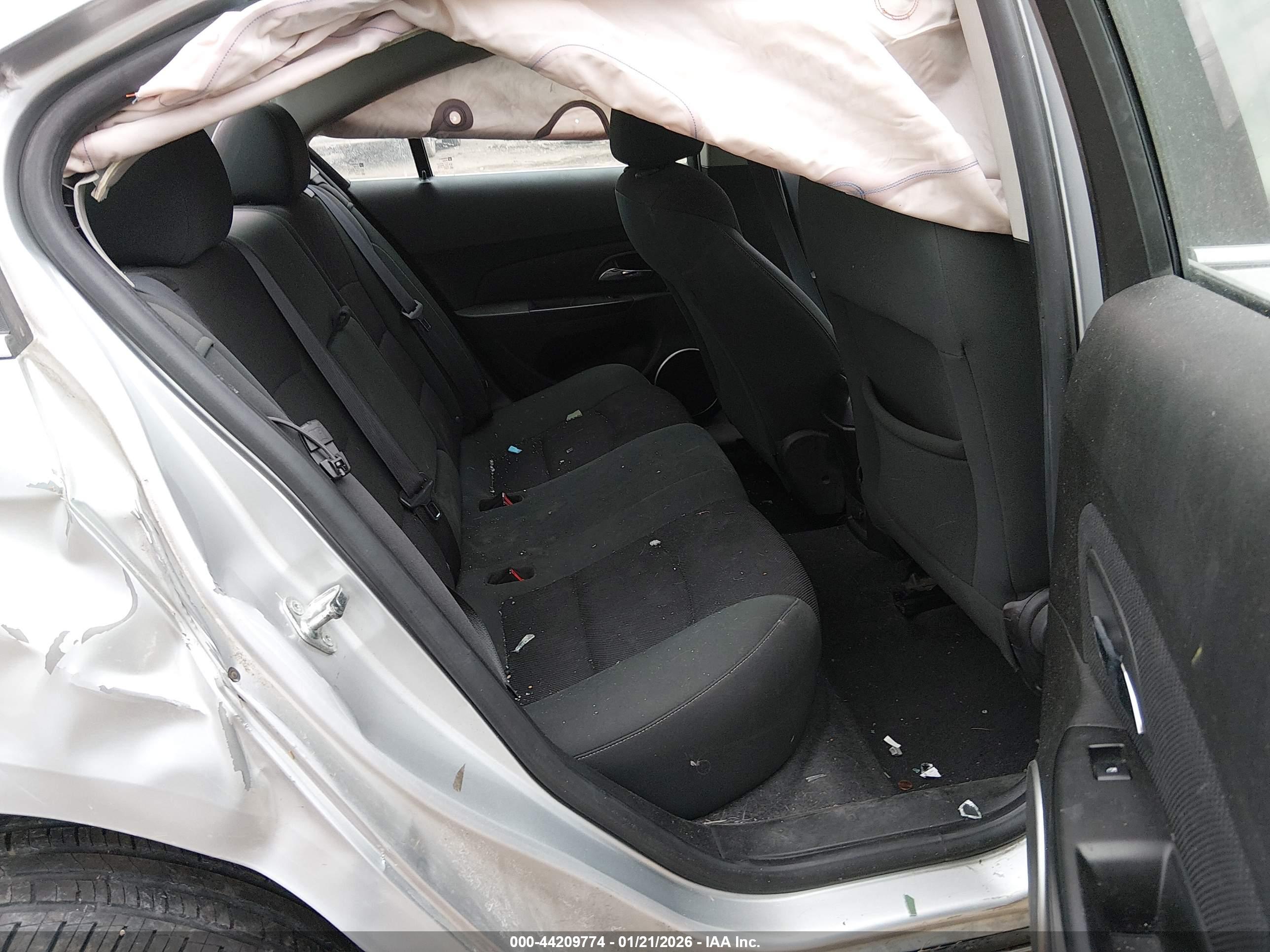 CHEVROLET CRUZE image 8