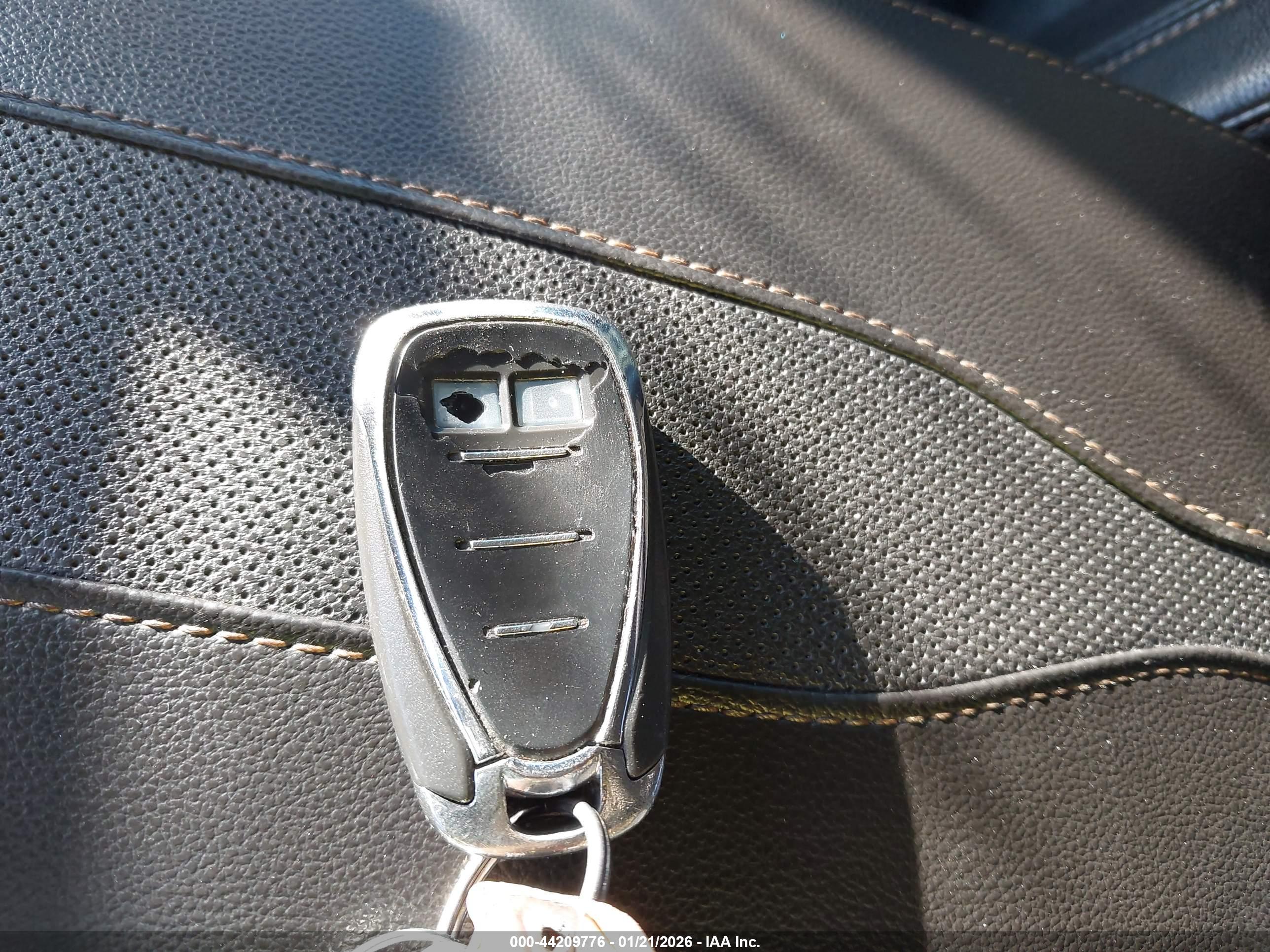 CHEVROLET TRAVERSE image 11