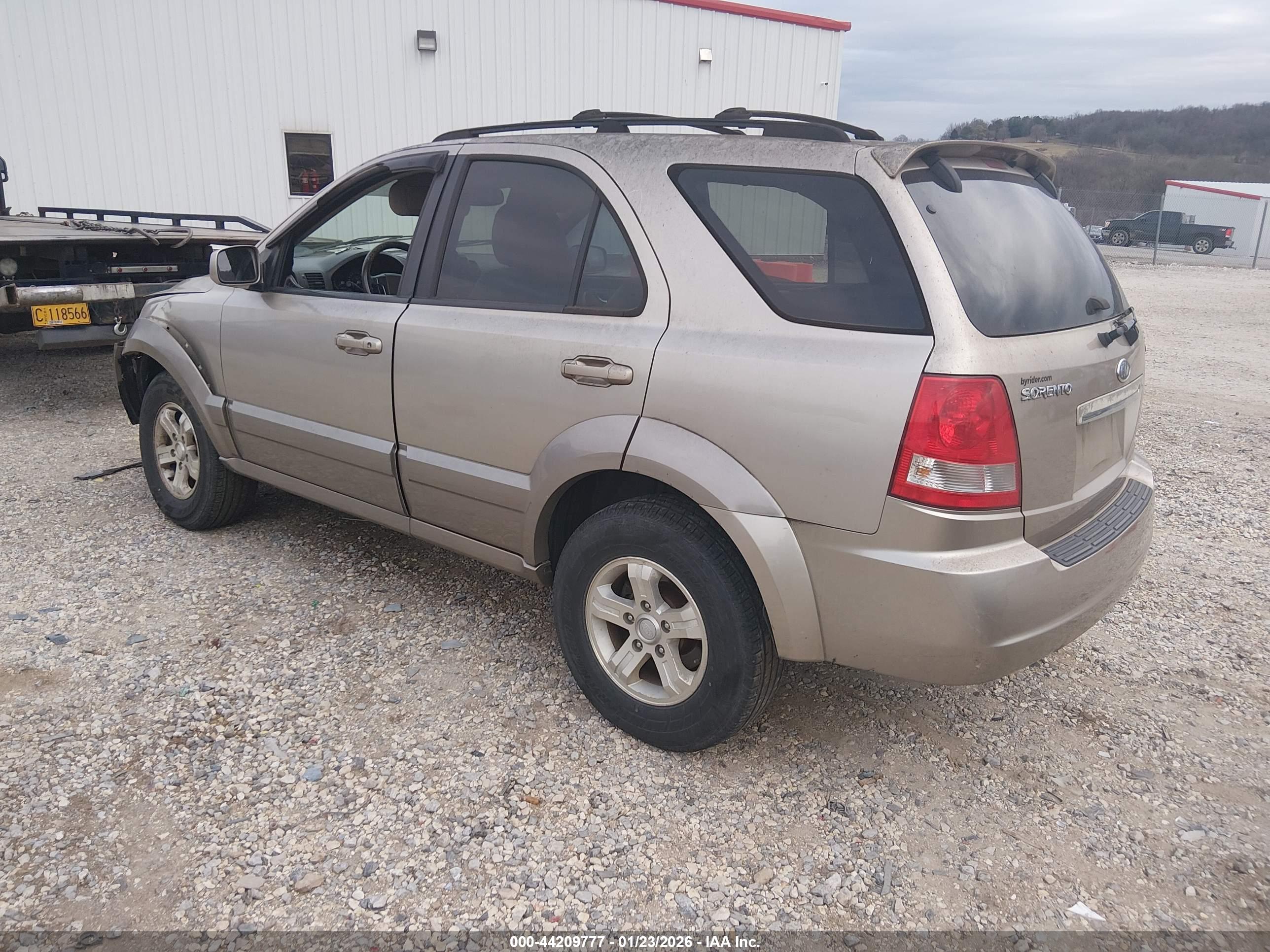 KIA SORENTO image 3
