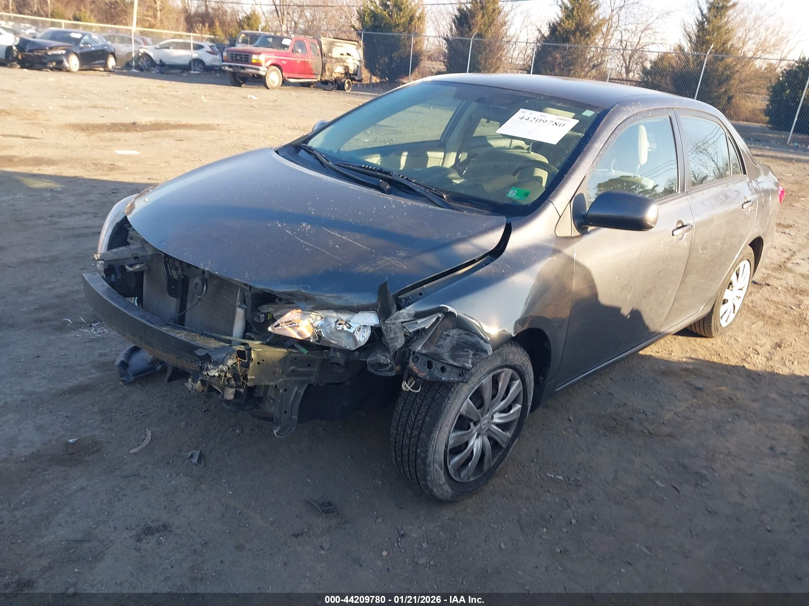TOYOTA COROLLA image 2