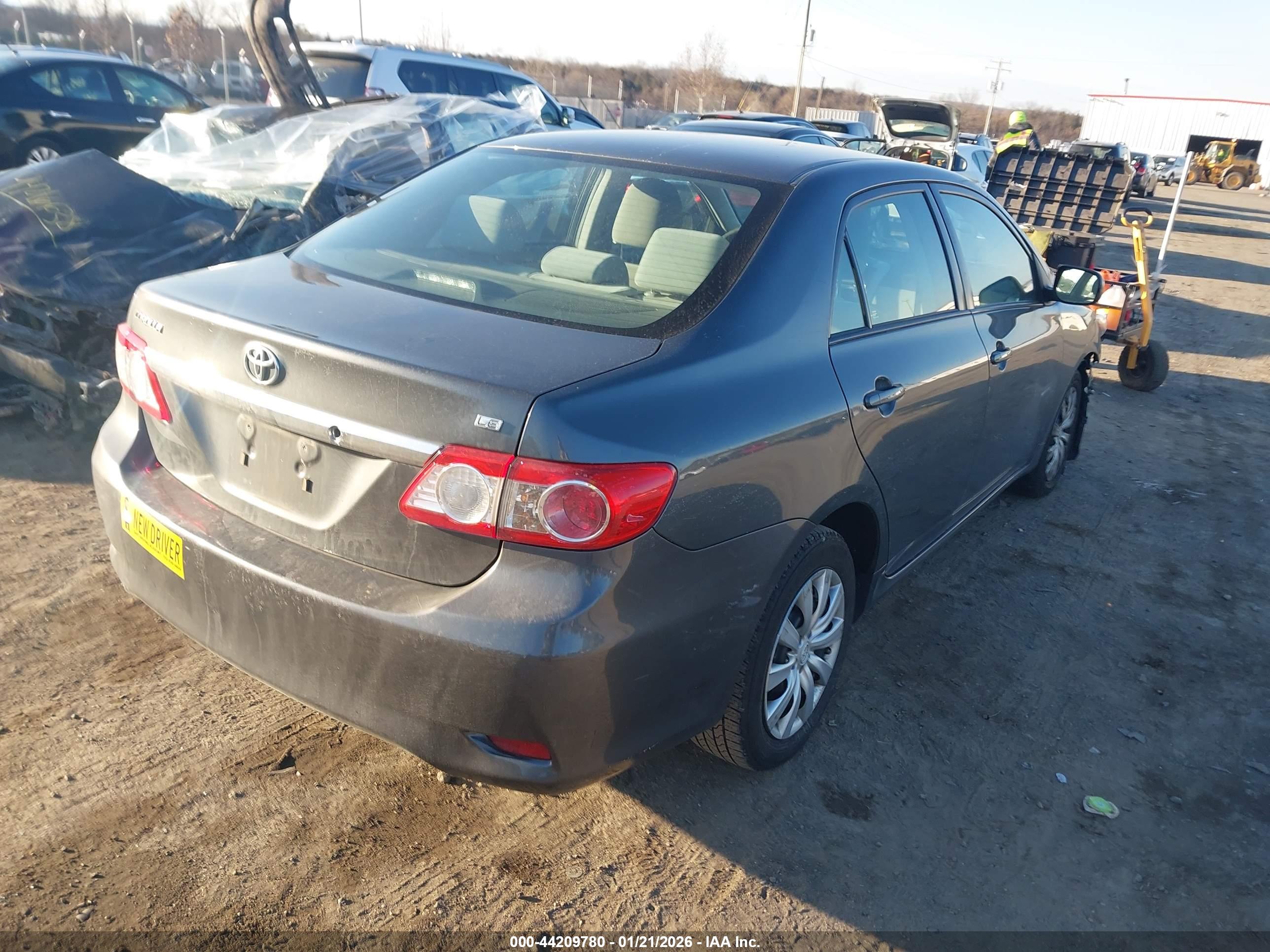 TOYOTA COROLLA image 4