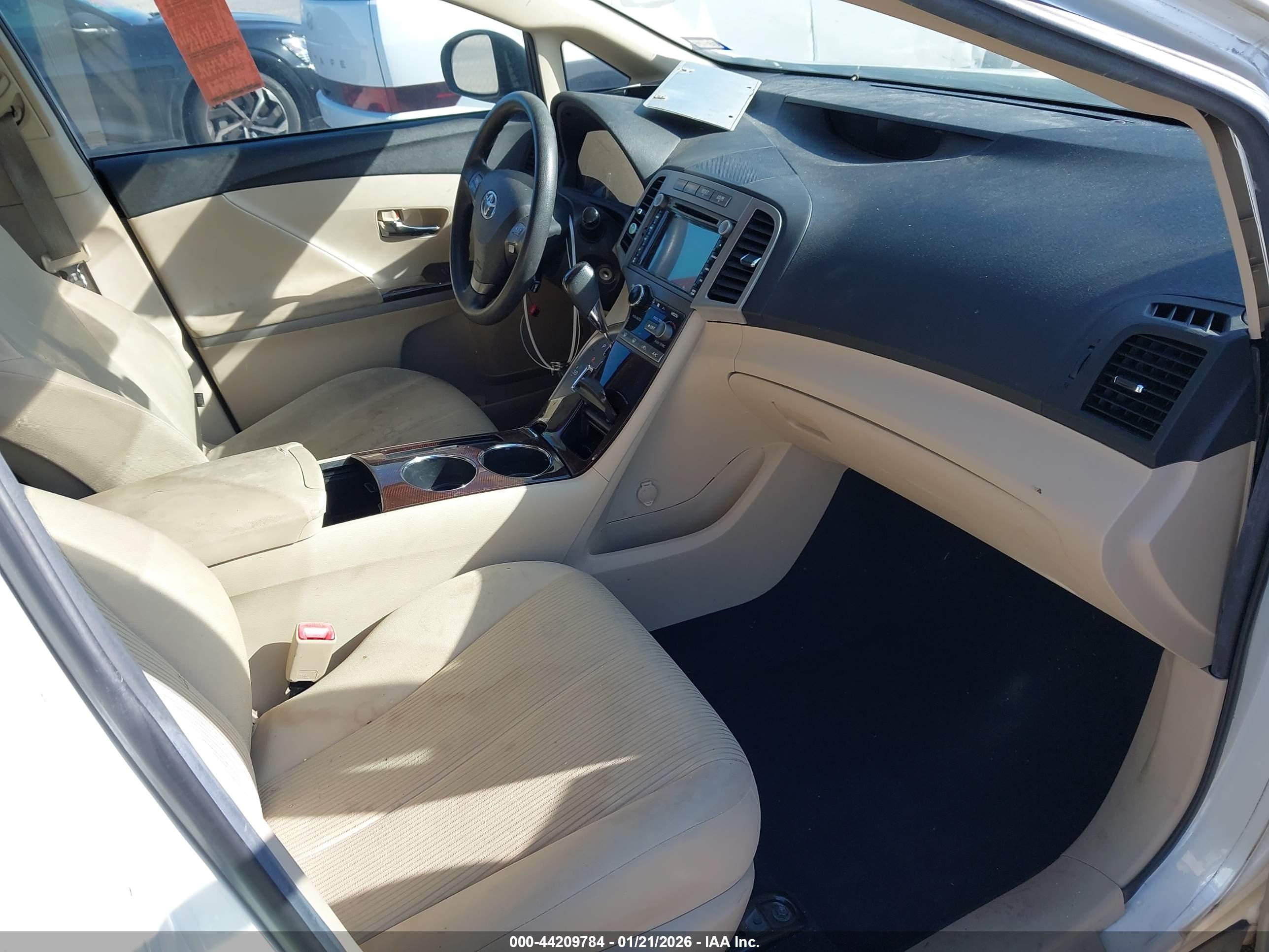 TOYOTA VENZA image 5
