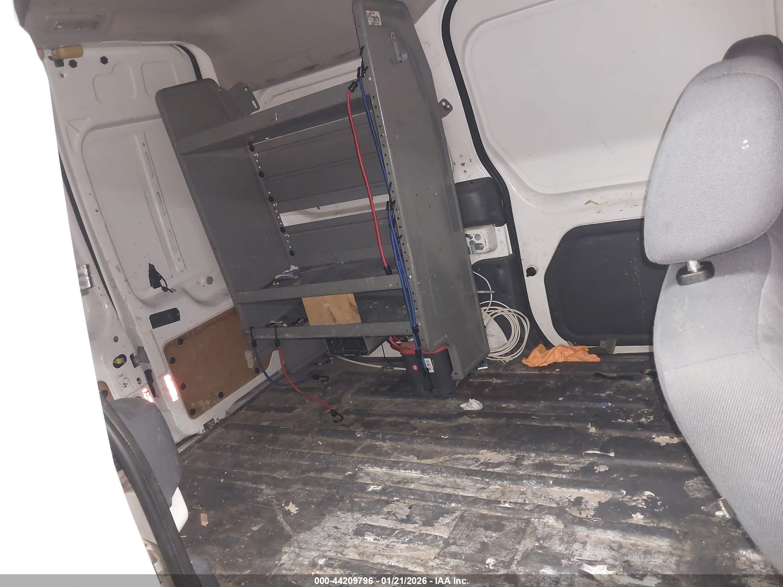 FORD TRANSIT image 8
