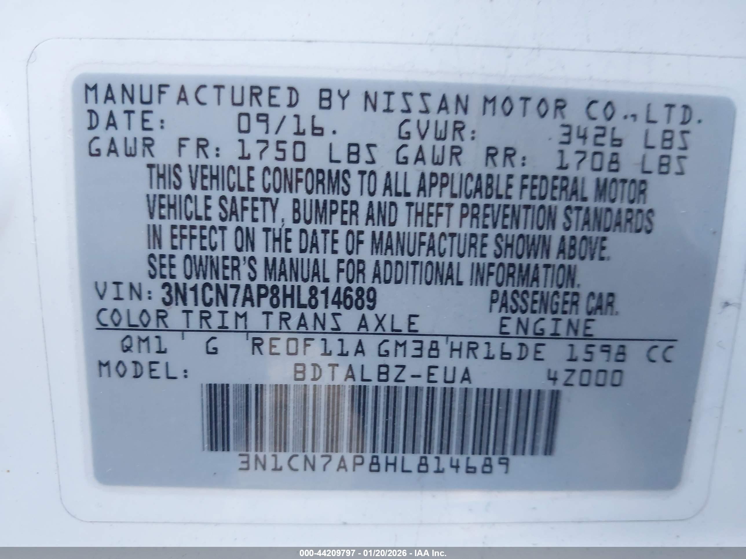 NISSAN VERSA image 9