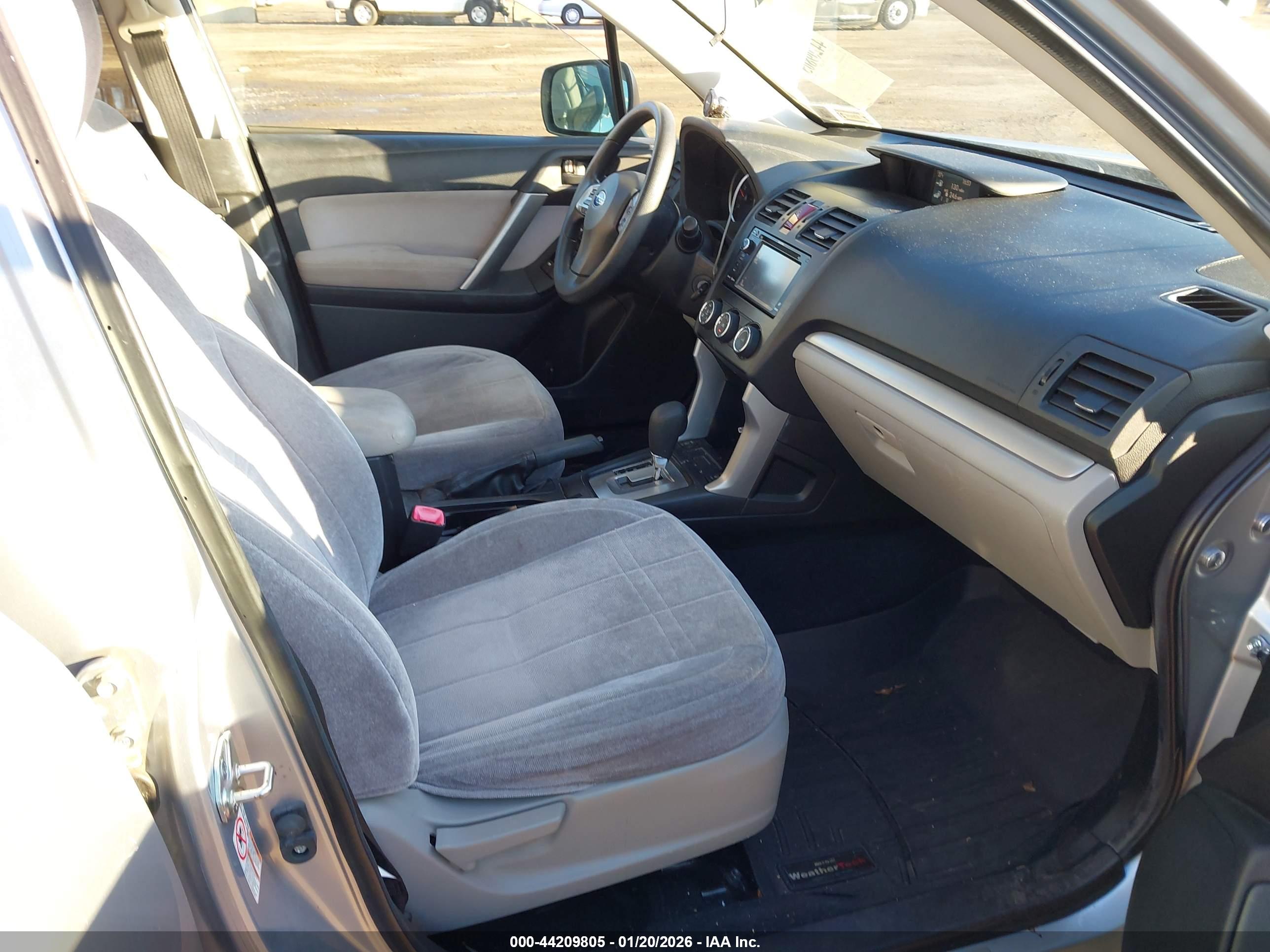 SUBARU FORESTER image 5
