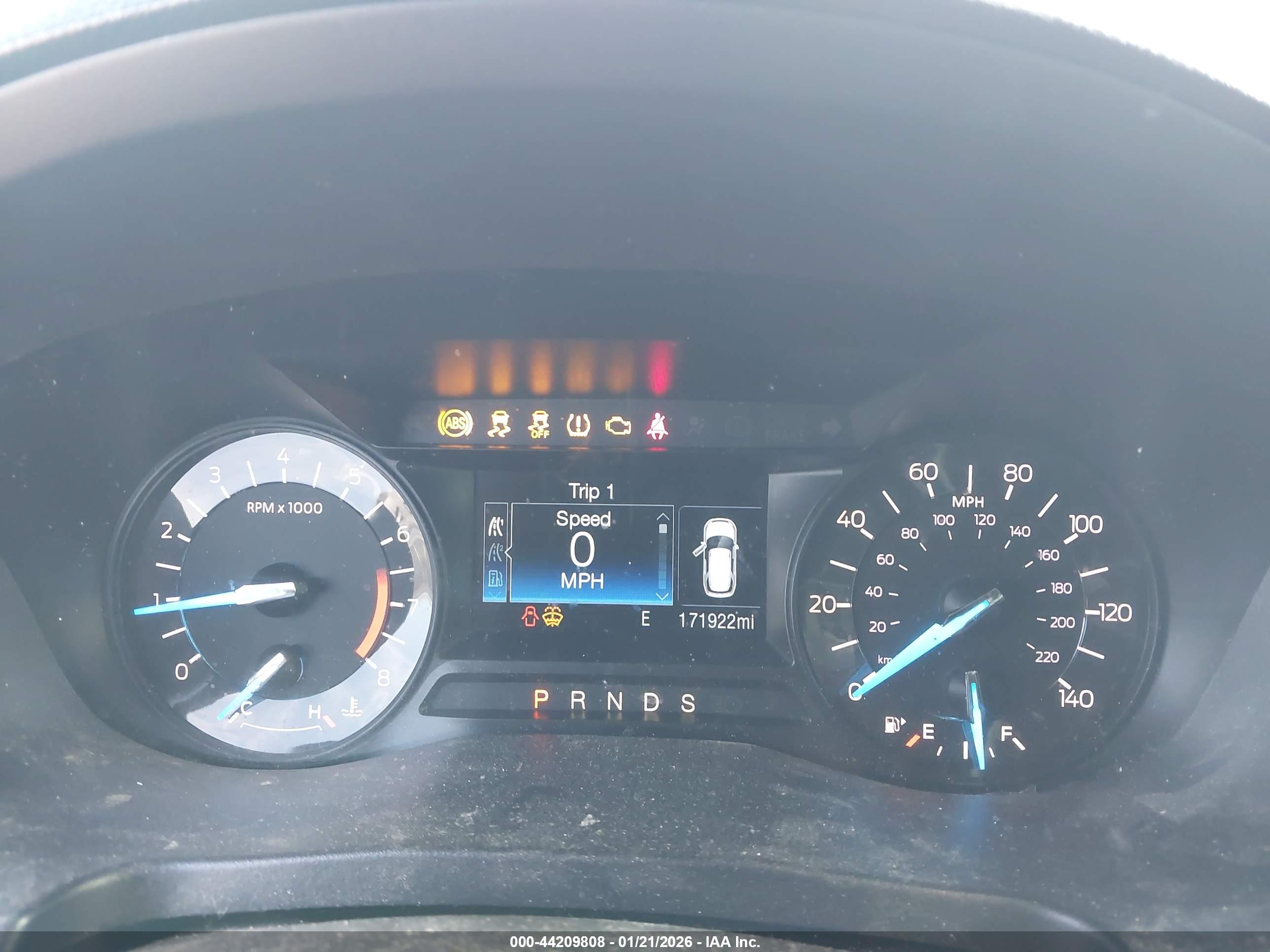 FORD EXPLORER image 7
