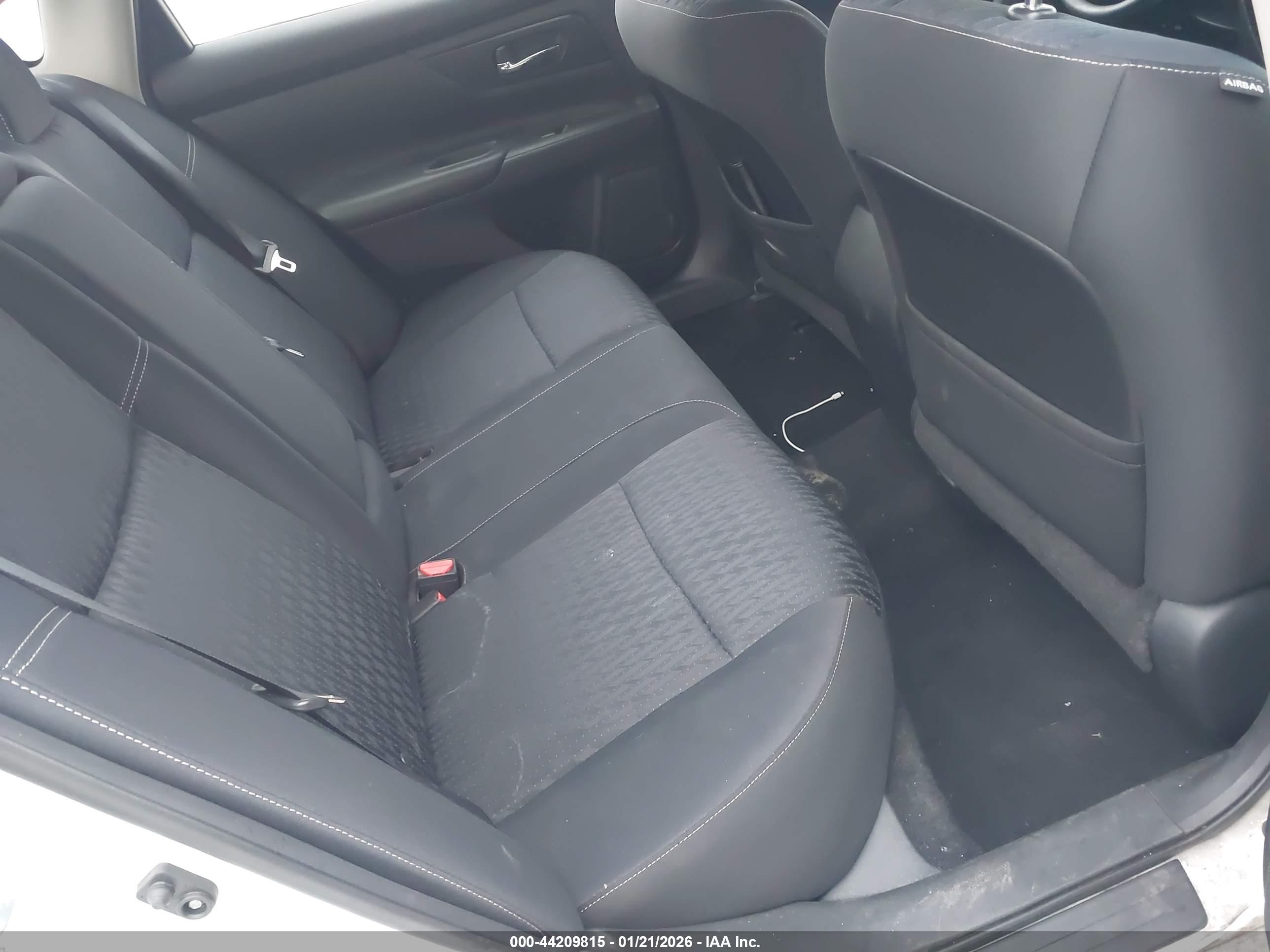 NISSAN ALTIMA image 8