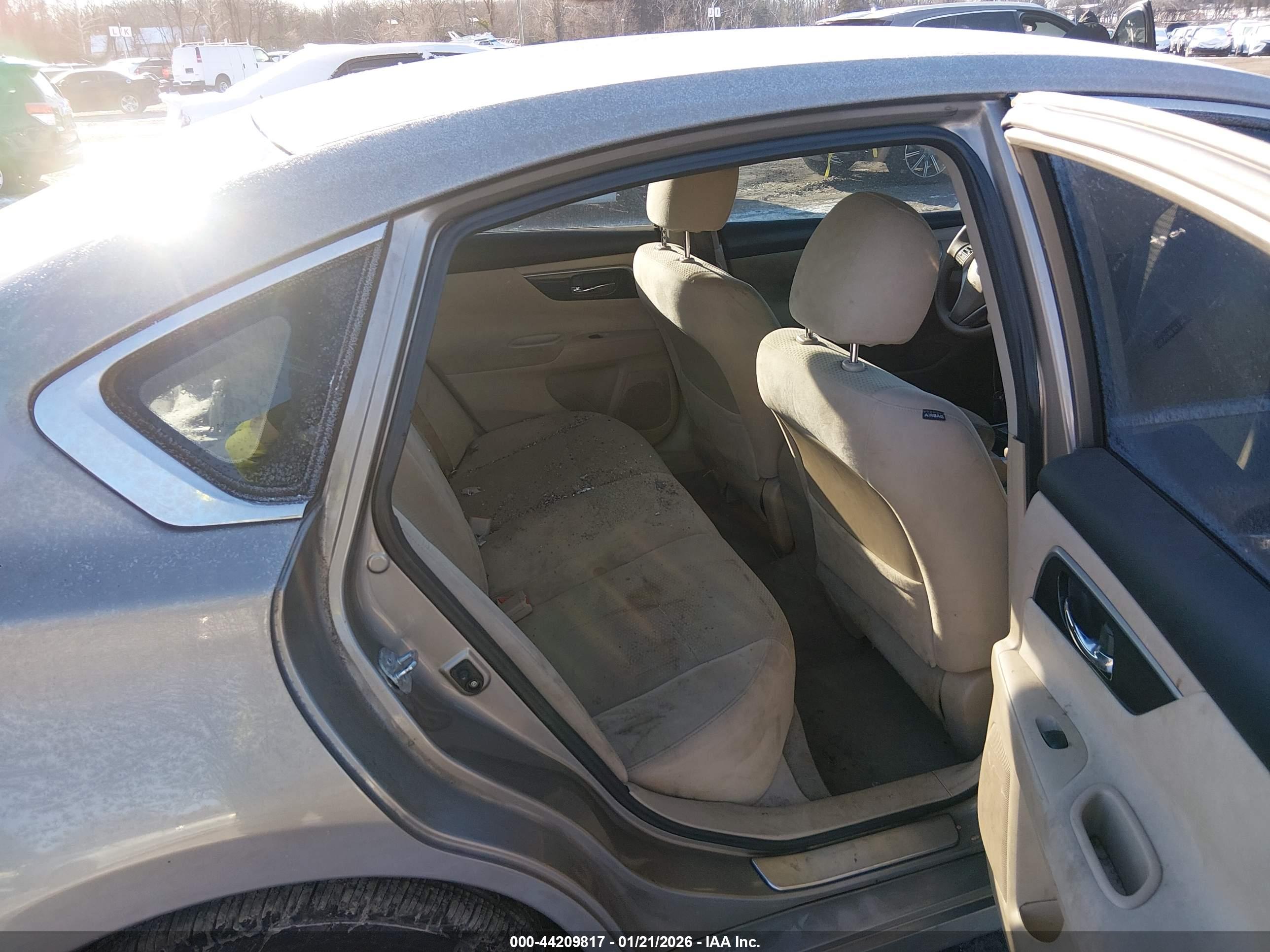 NISSAN ALTIMA image 8