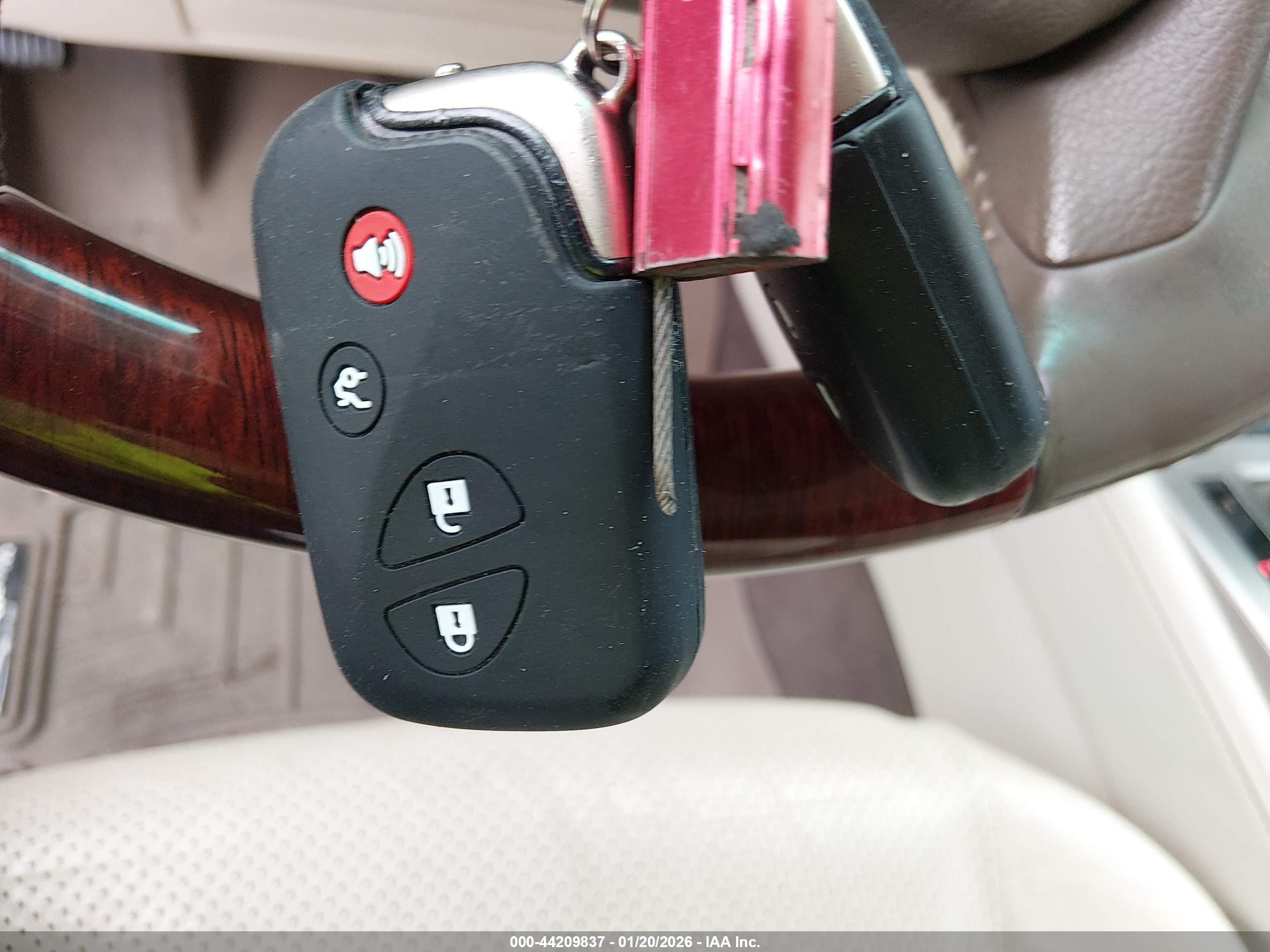 LEXUS GX image 11