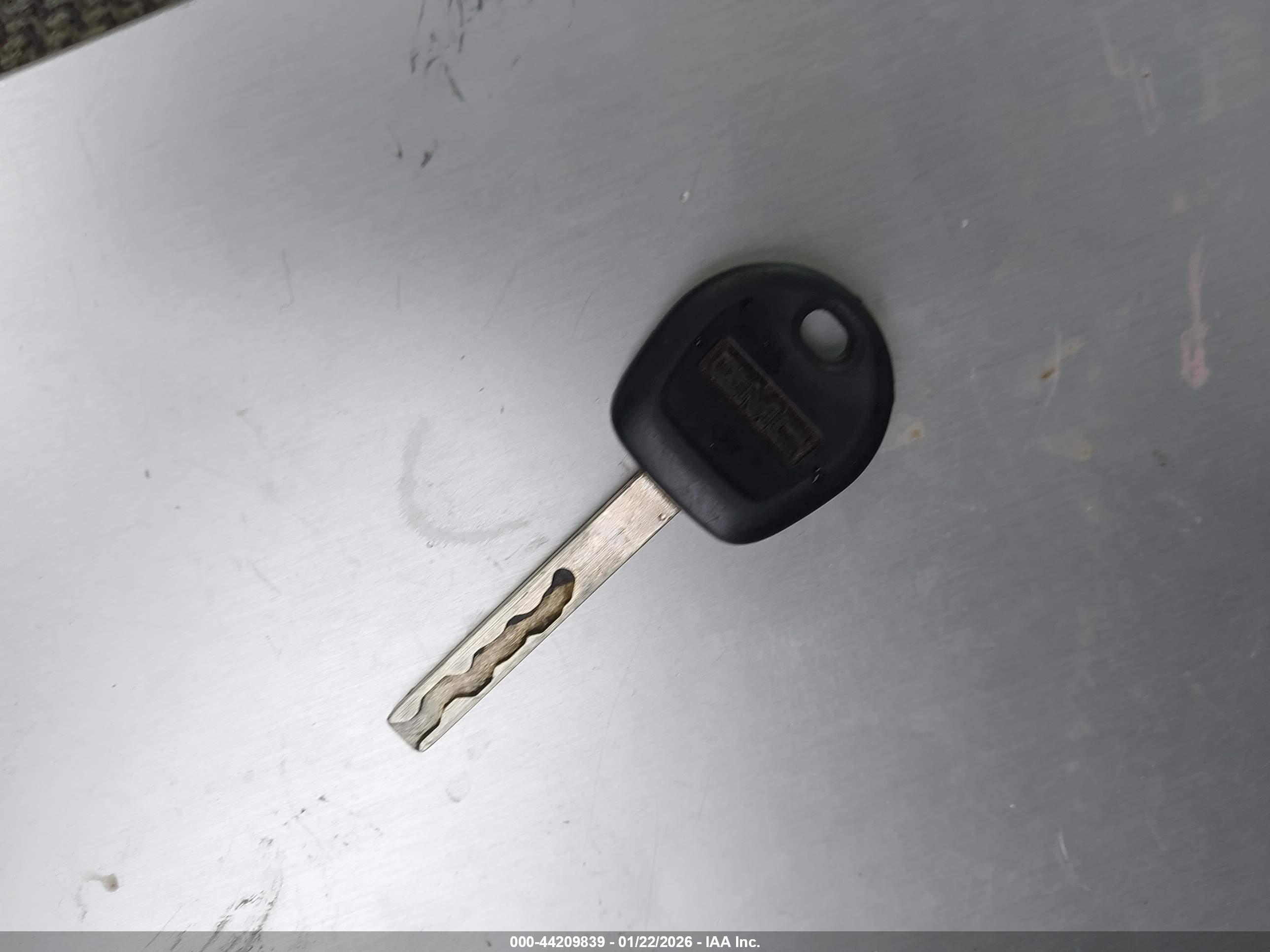 GMC SIERRA image 11