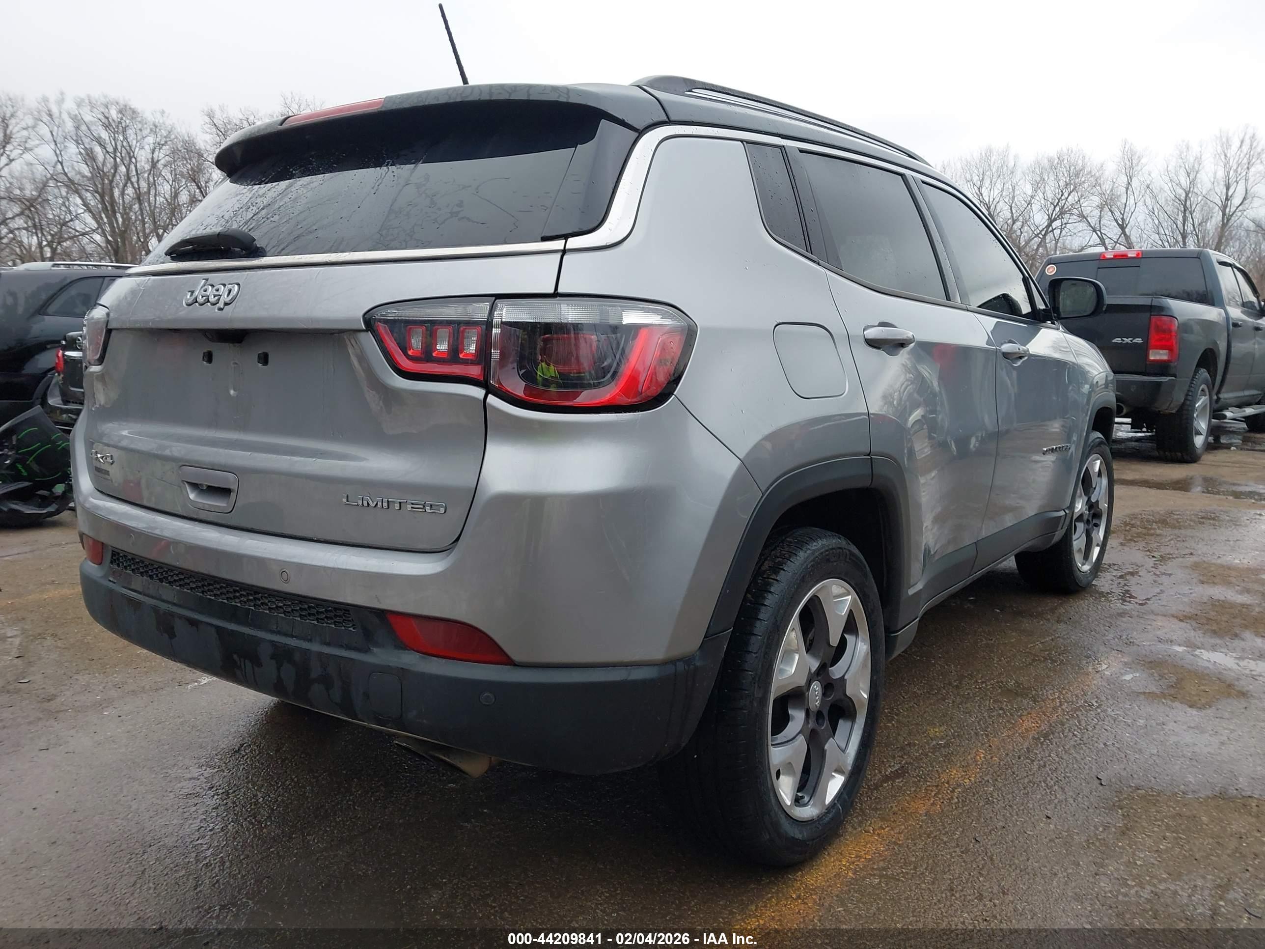JEEP COMPASS image 4