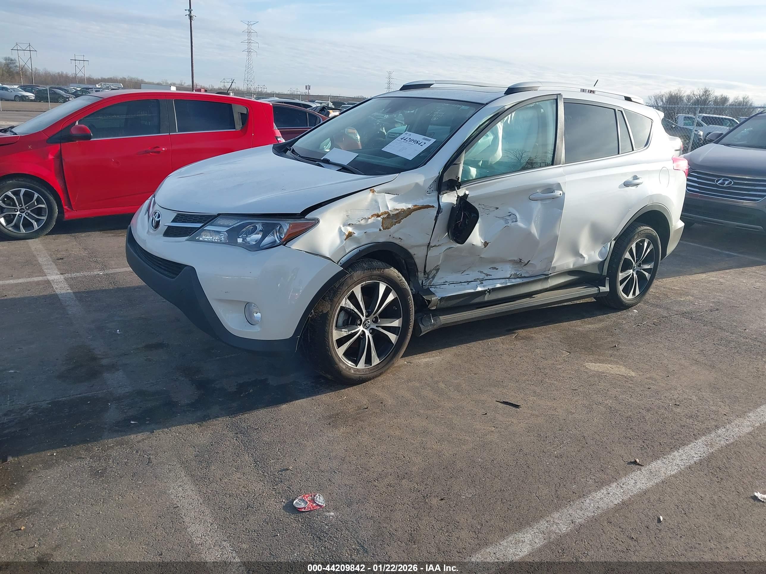 TOYOTA RAV4 image 2