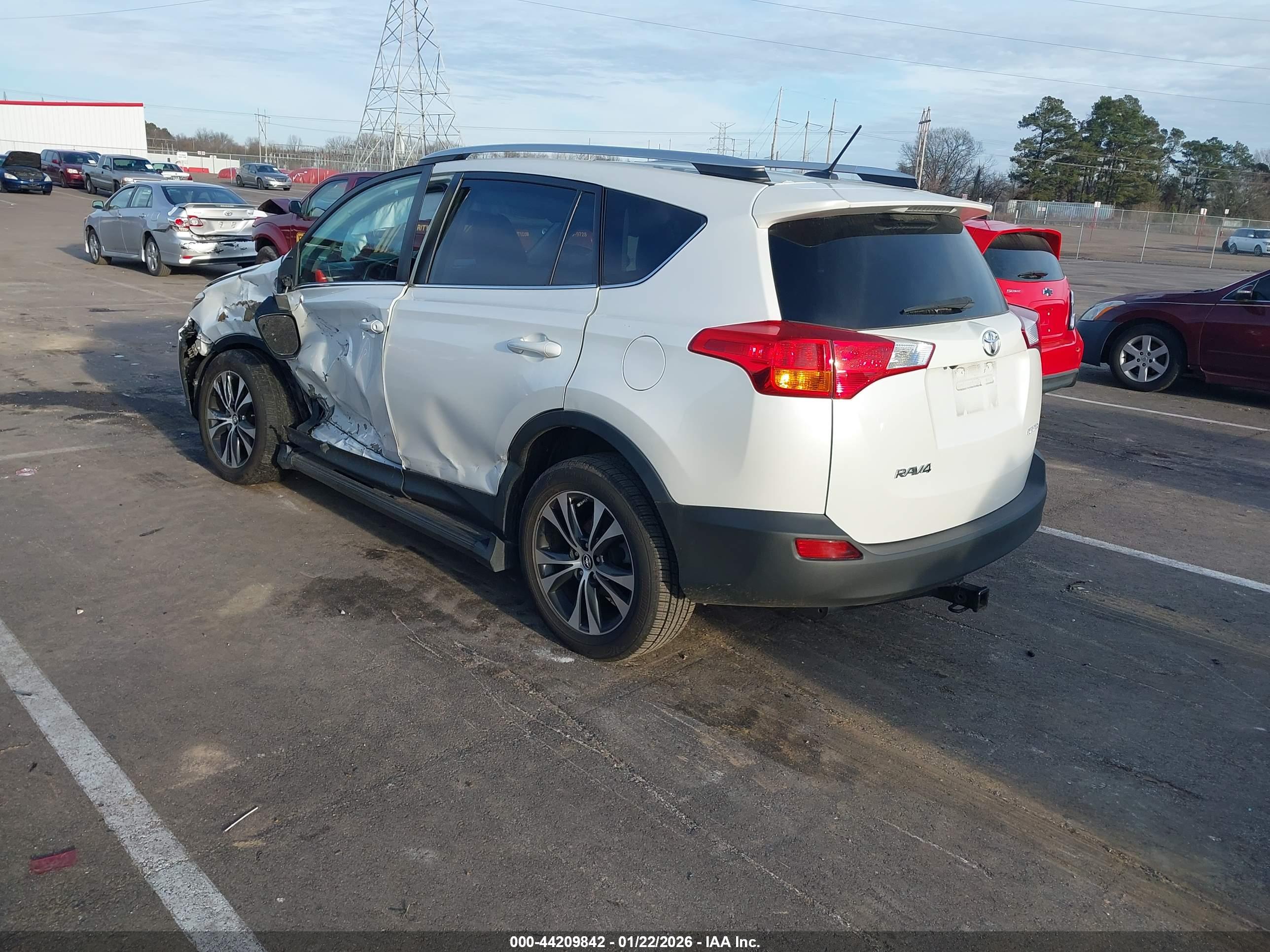 TOYOTA RAV4 image 3