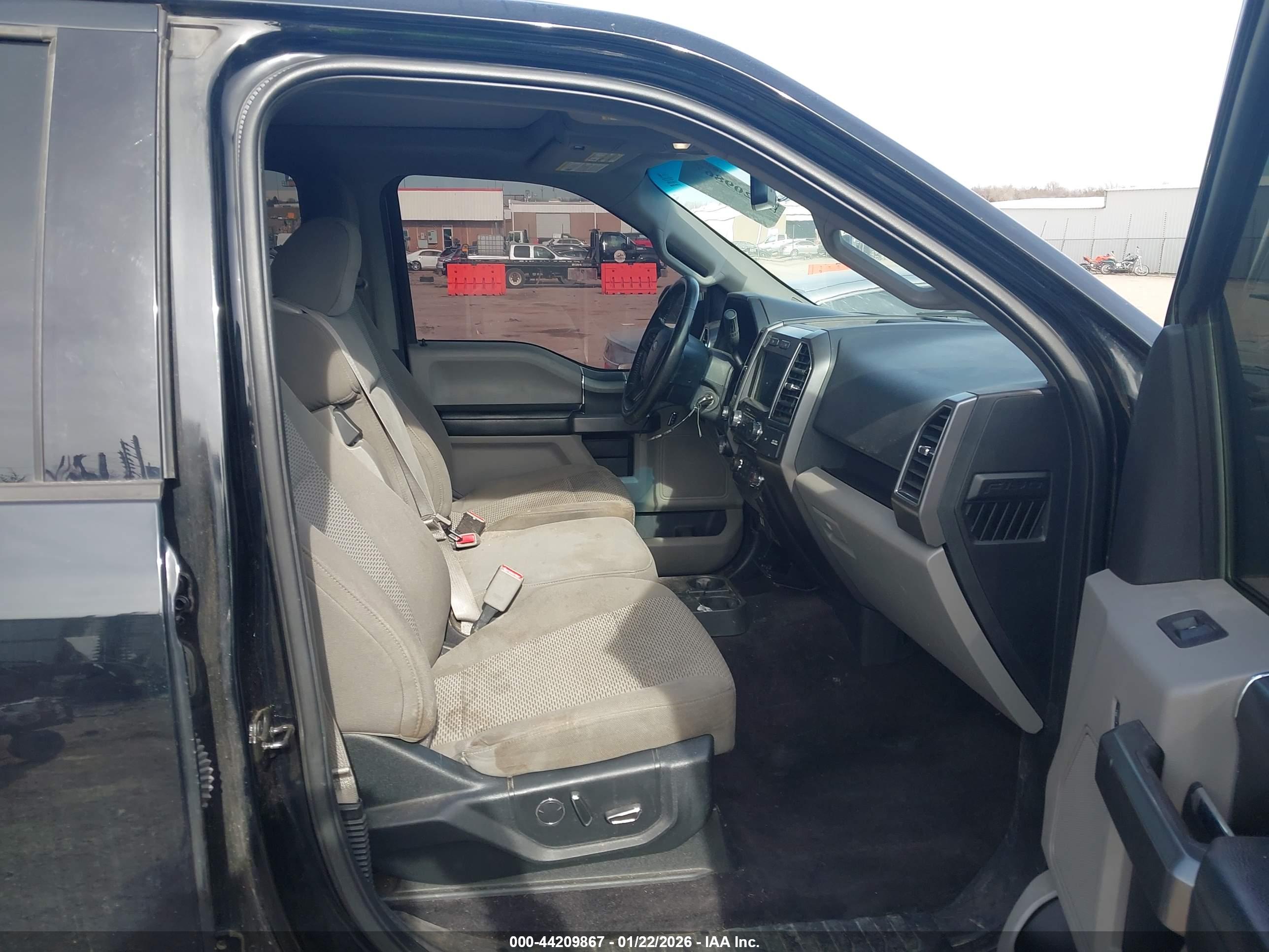 FORD F-150 image 5