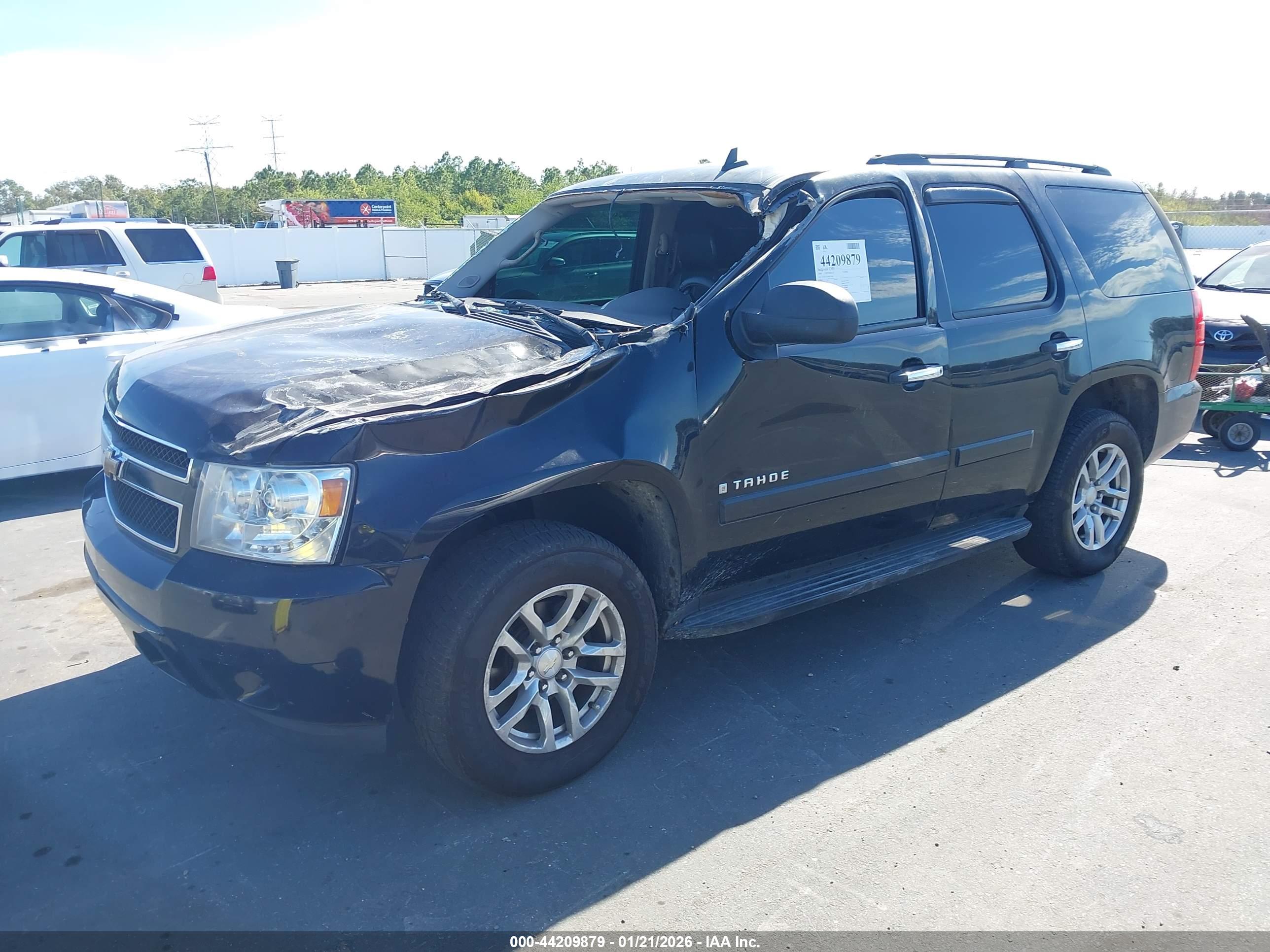 CHEVROLET TAHOE image 2