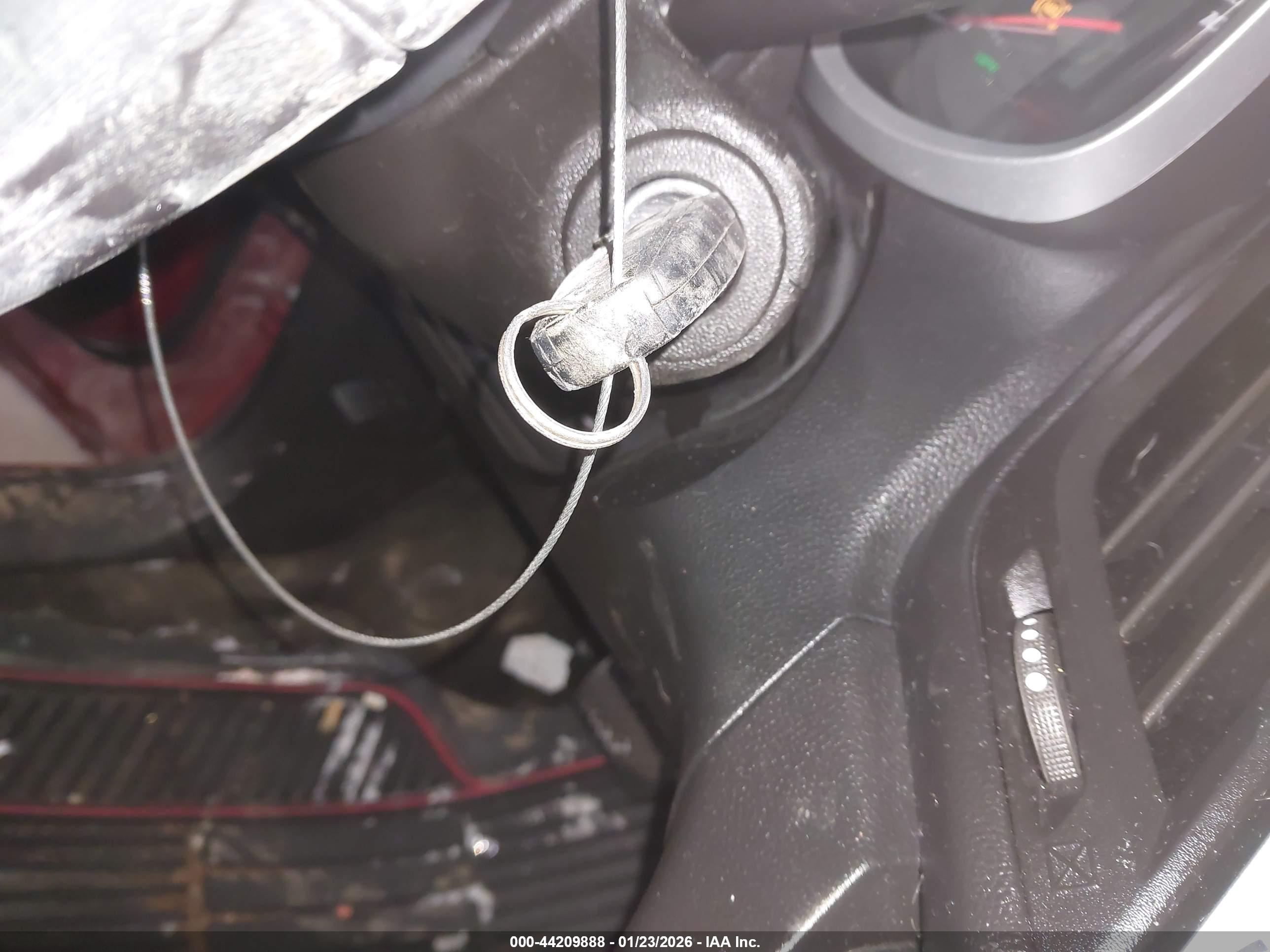 CHEVROLET EQUINOX image 11