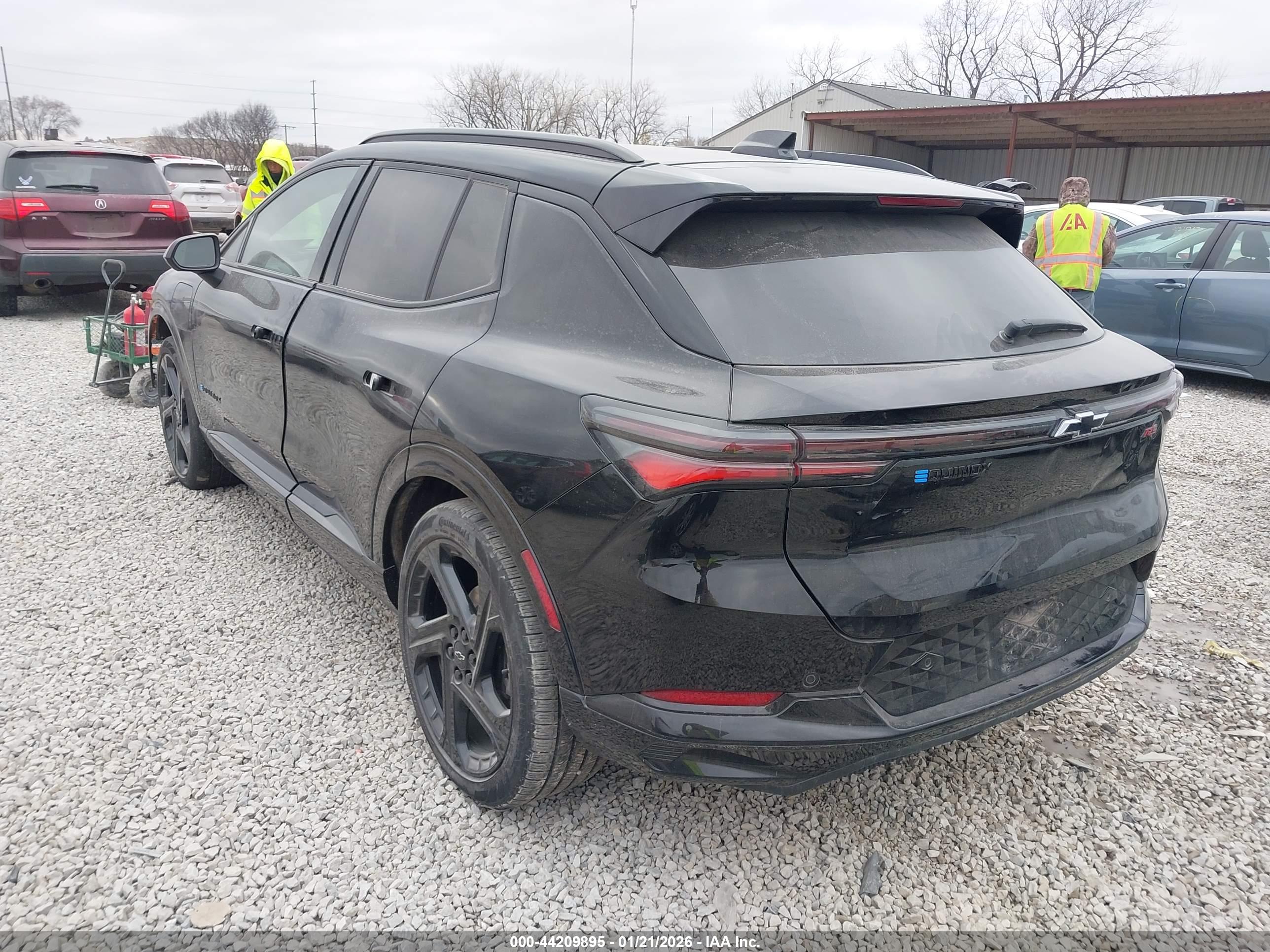 CHEVROLET EQUINOX image 3