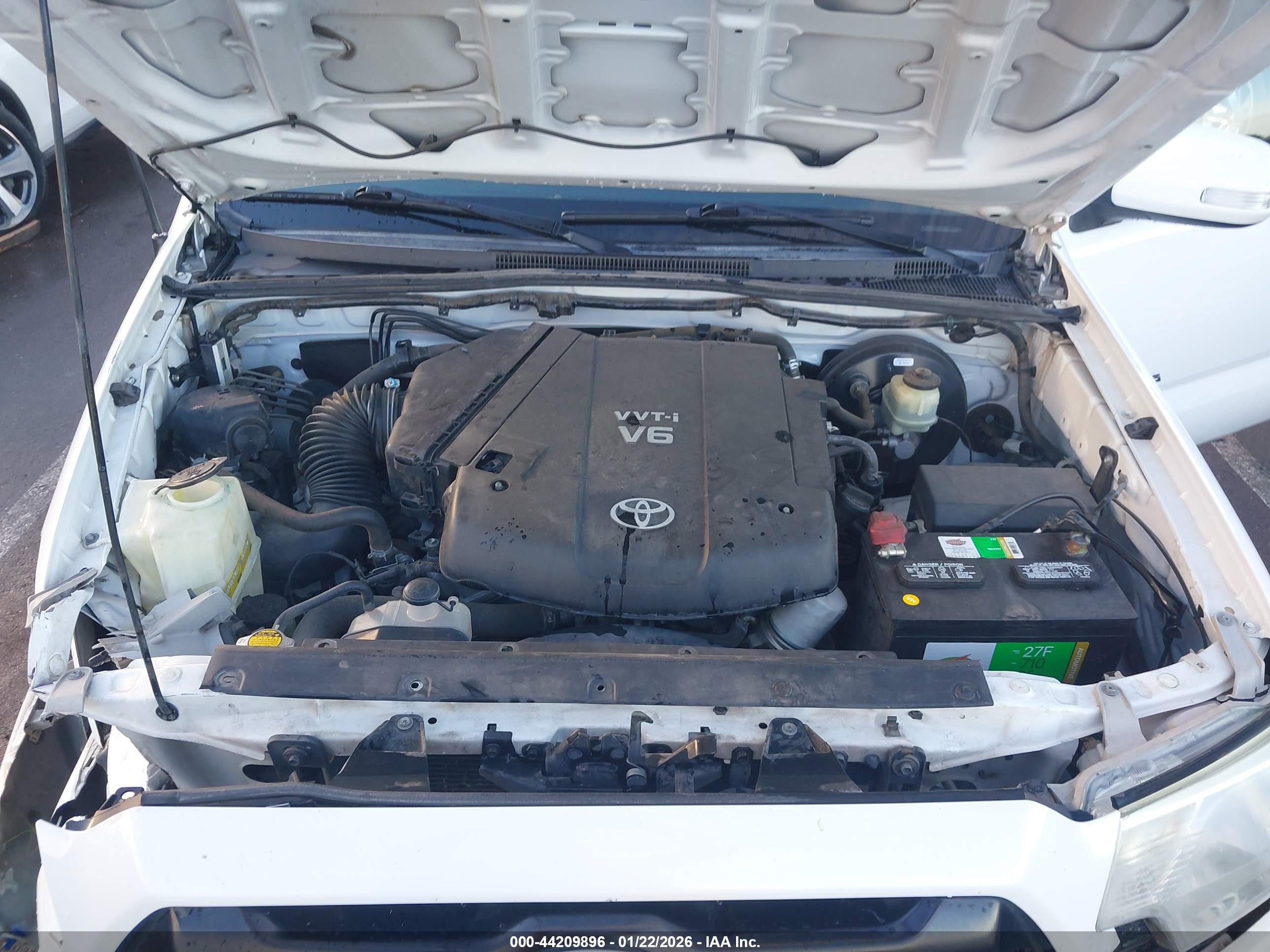 TOYOTA TACOMA image 10