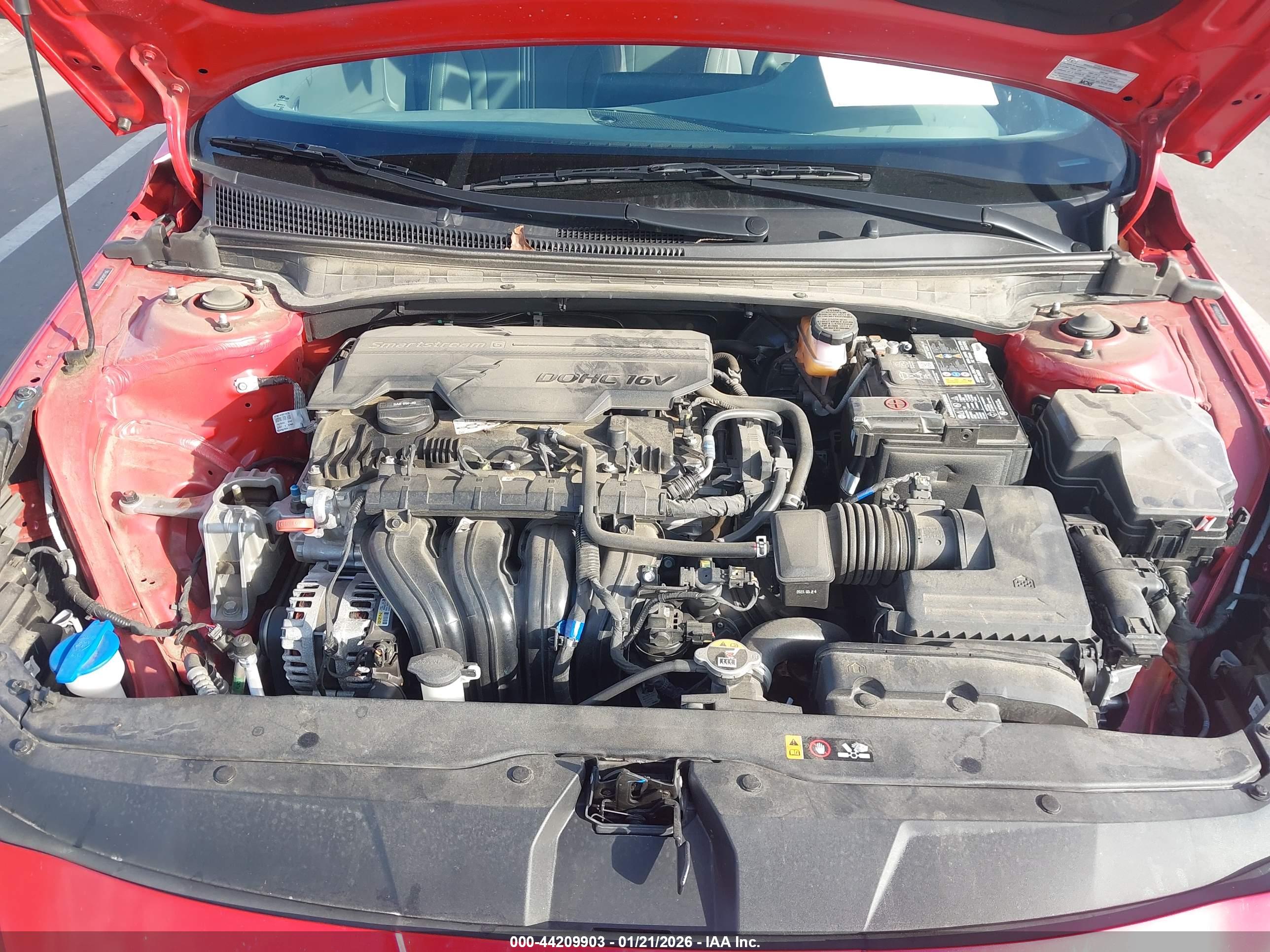 HYUNDAI ELANTRA image 10