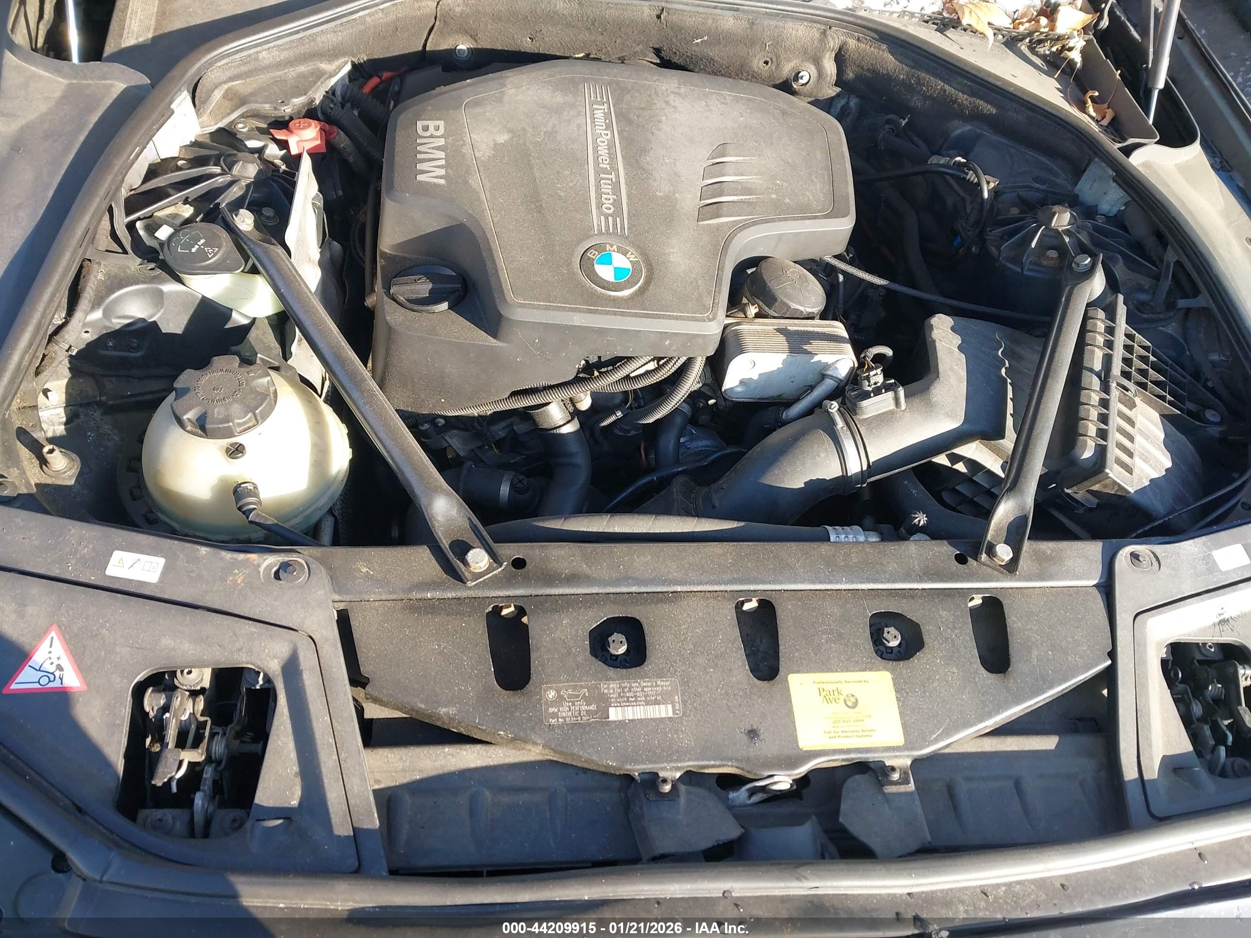 BMW 528I image 10