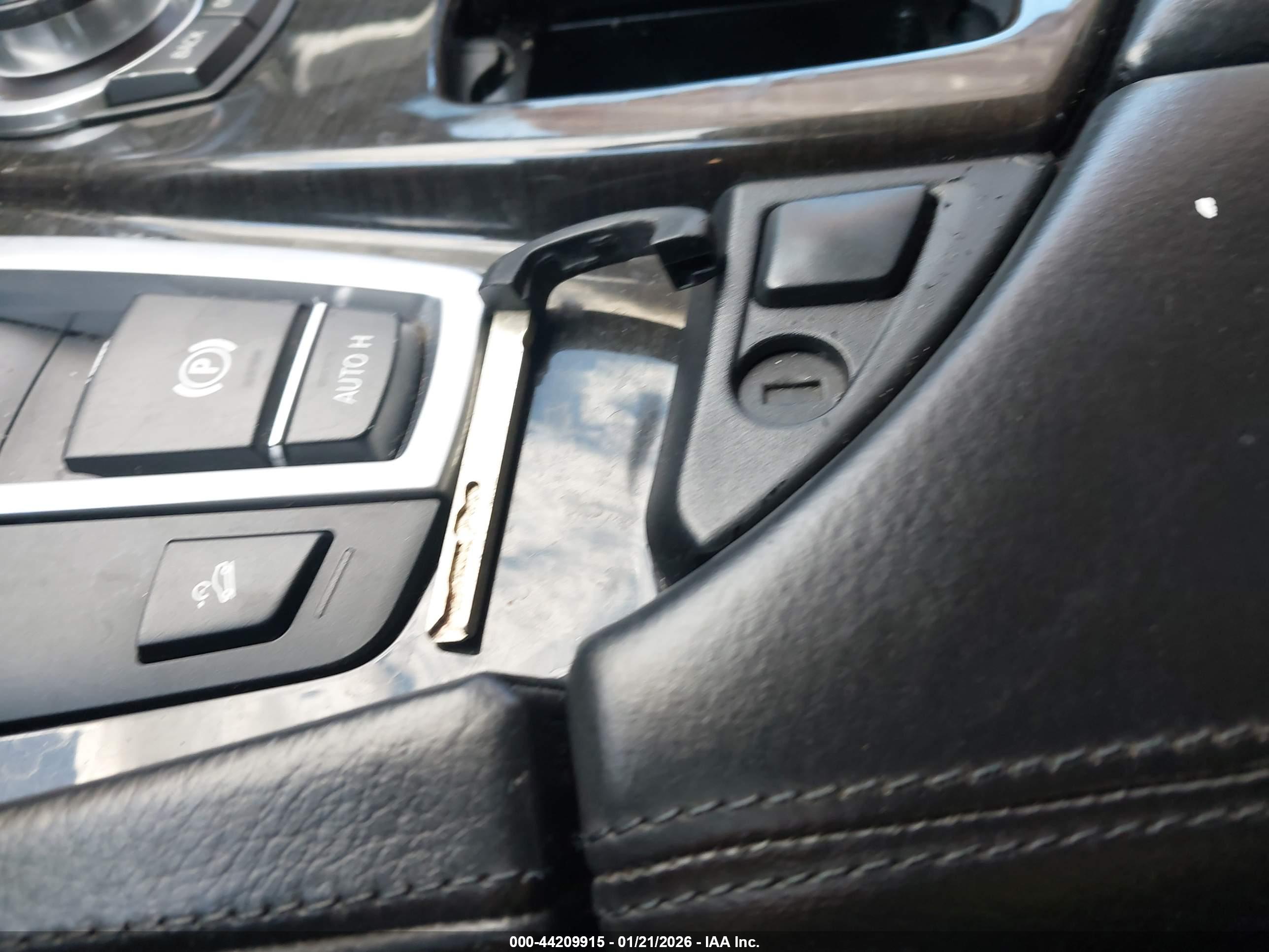 BMW 528I image 11