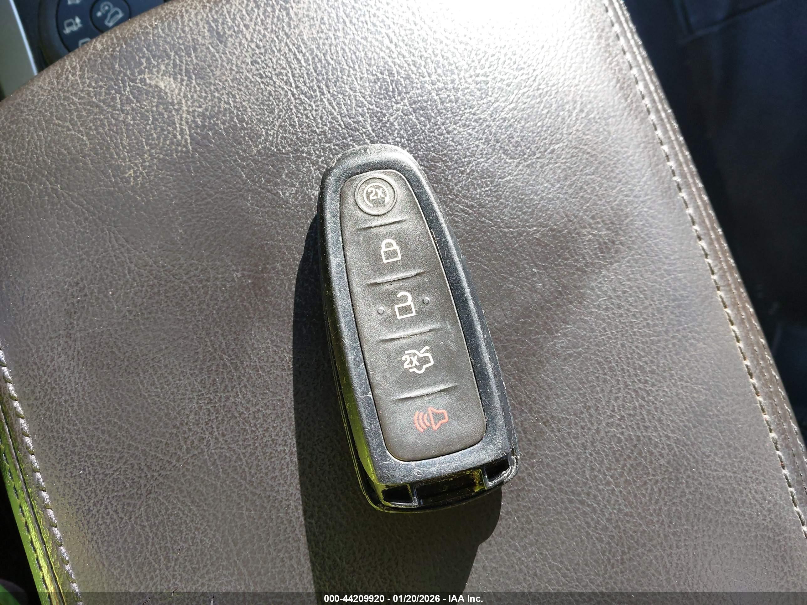 FORD EXPLORER image 11